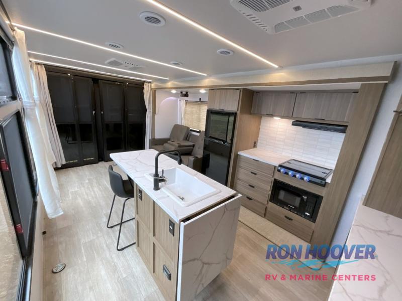 2026 FOREST RIVER 28VC - Image 27