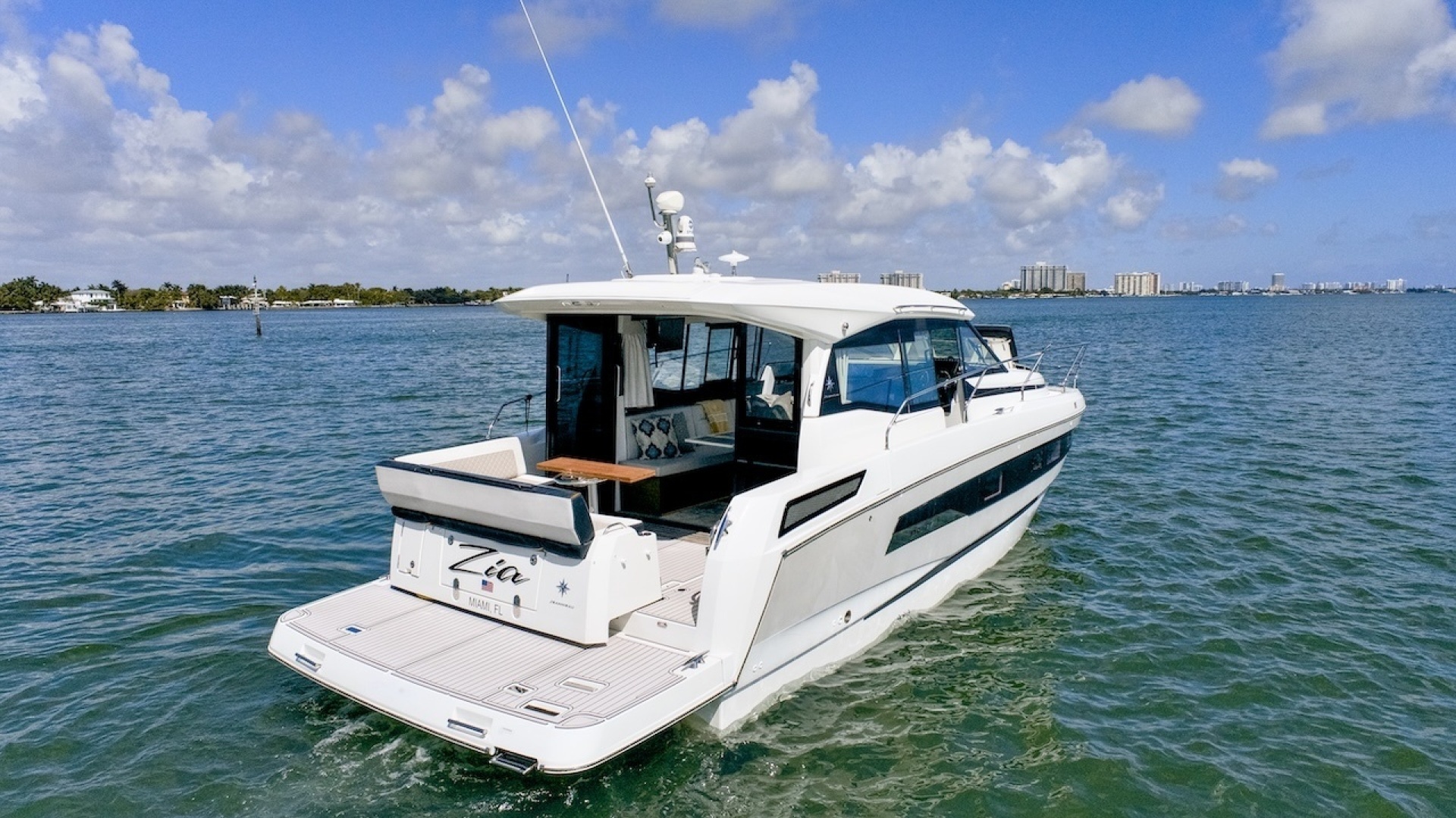 2020 Jeanneau NC37 - Image 3