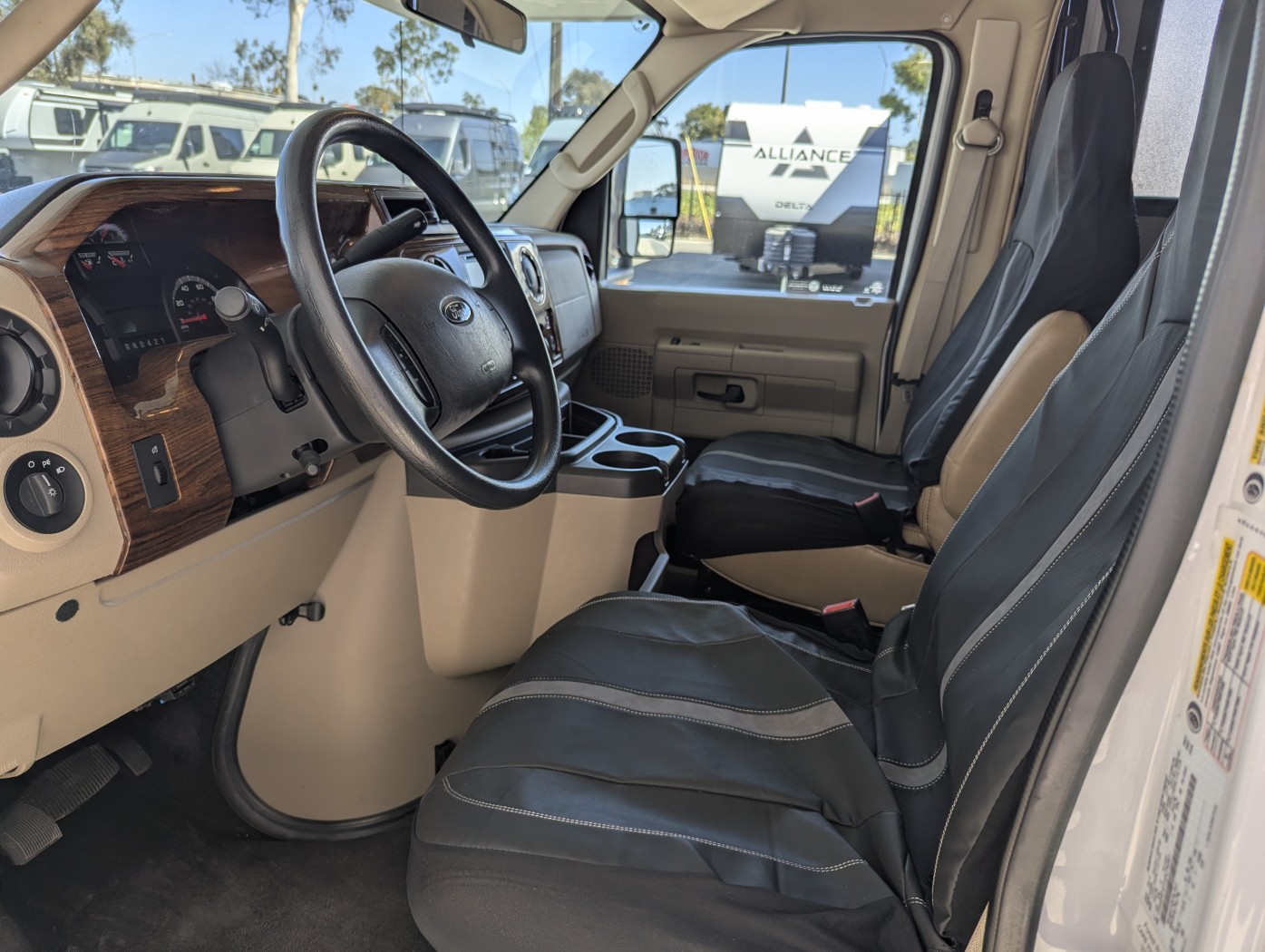 2018 Forest River Forester 2421MS - Image 9