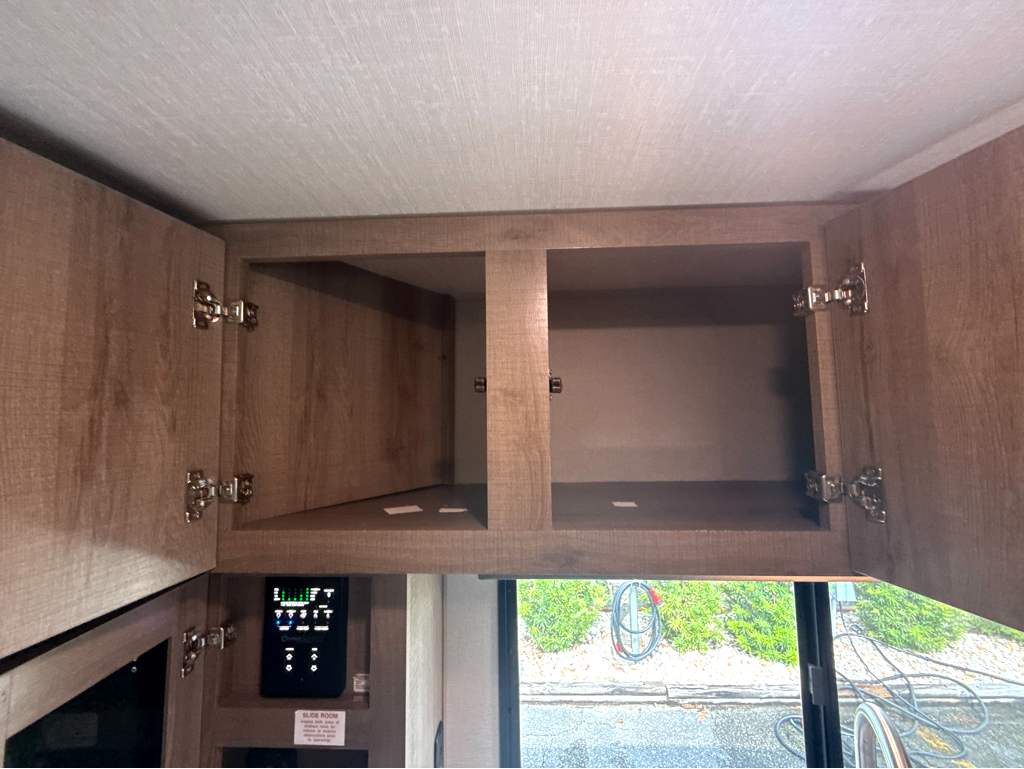 2023 GRAND DESIGN IMAGINE XLS 23LDE - Image 16