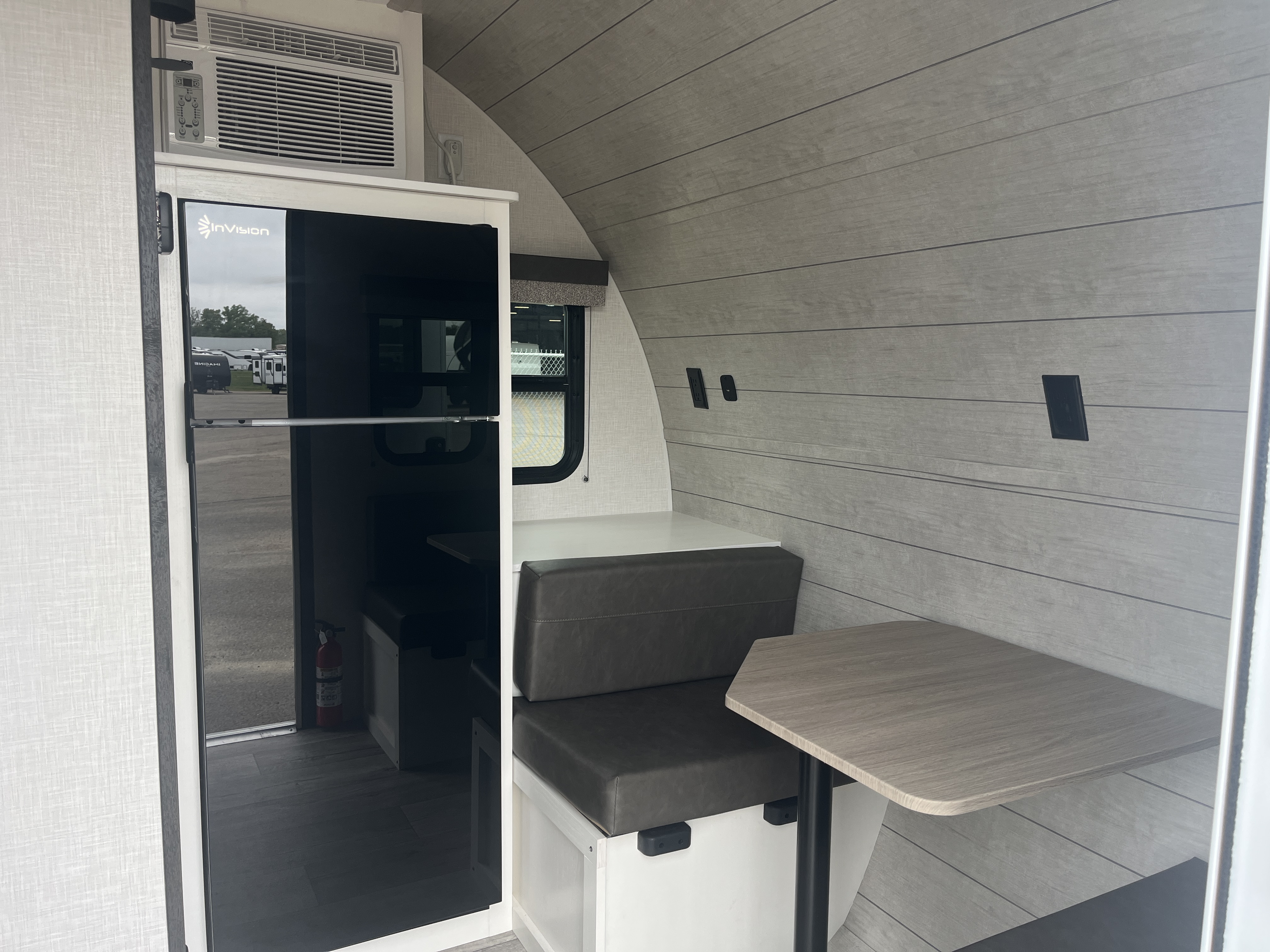 2026 VENTURE RV SIENNA 140VFD - Image 10