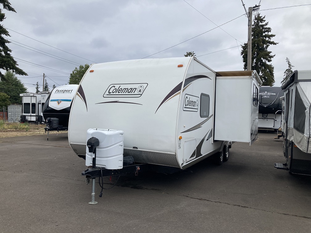 2012 Dutchmen Coleman 22RB - Image 2