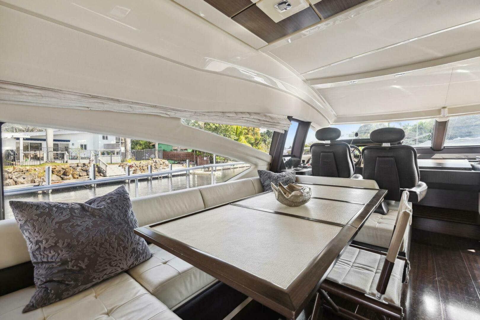 2013 Azimut 70 - Image 33