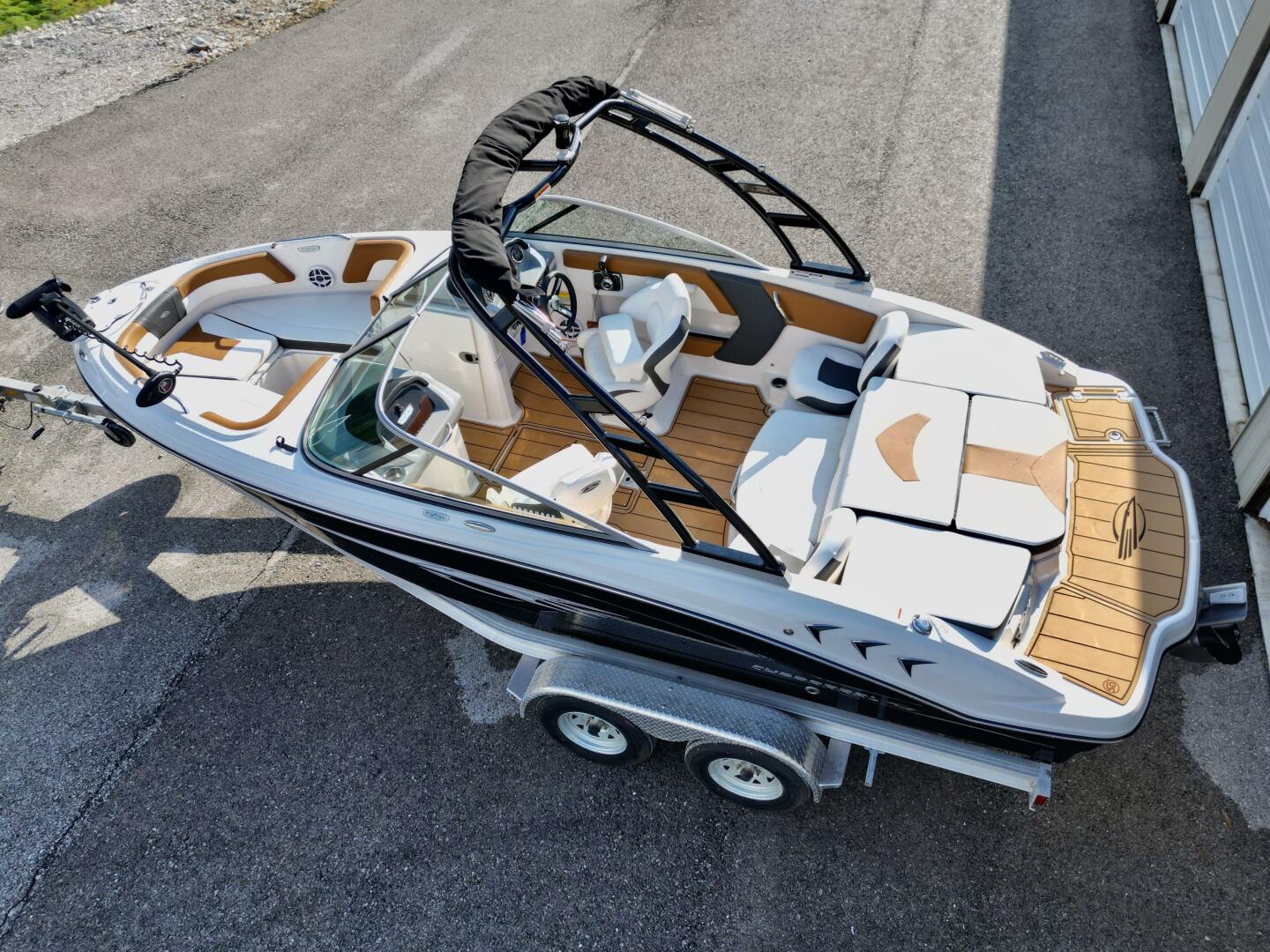 2023 Chaparral 21 SSi Ski & Fish Base - Image 3