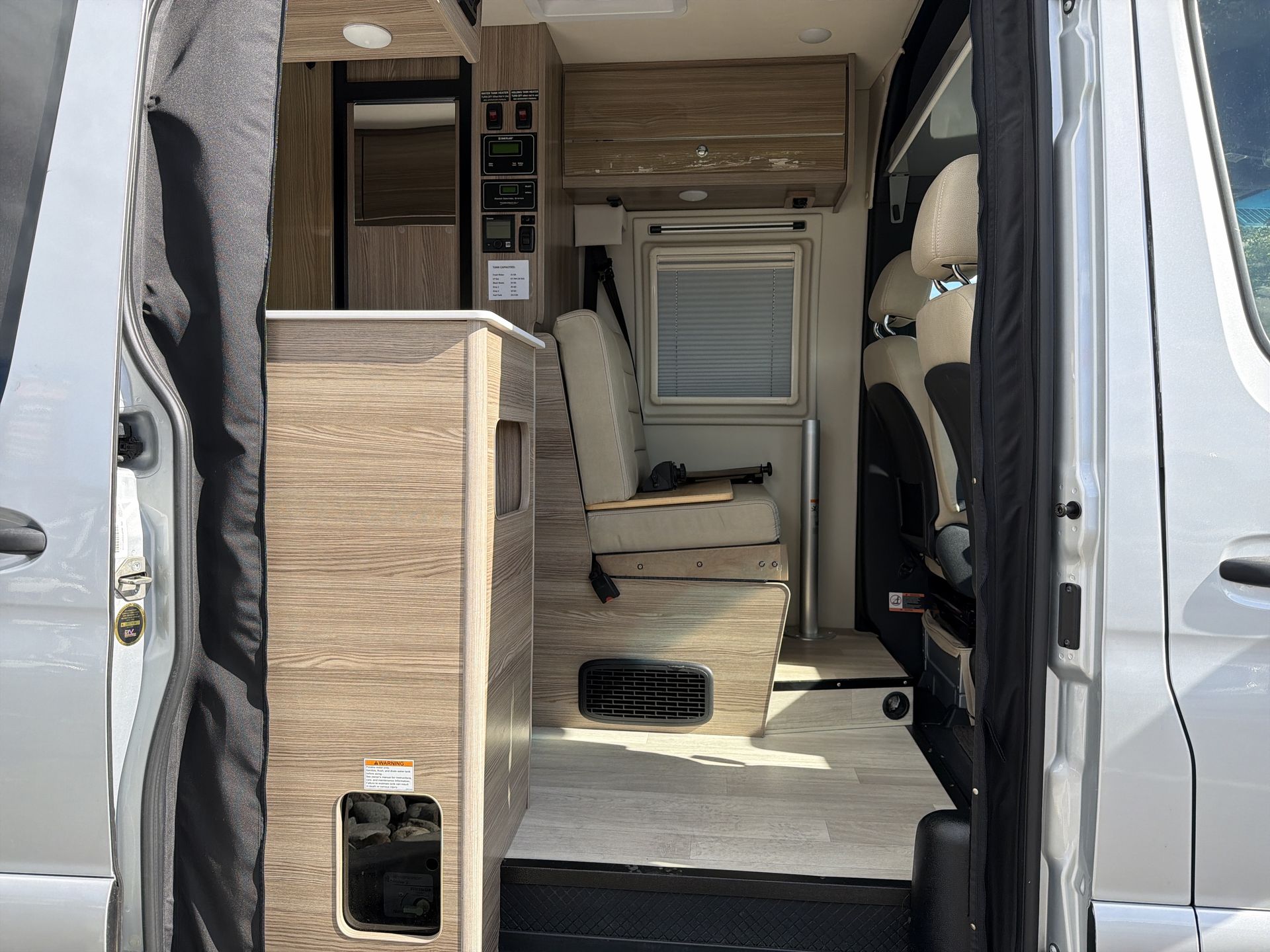 2020 Winnebago Boldt 70BL - Image 16