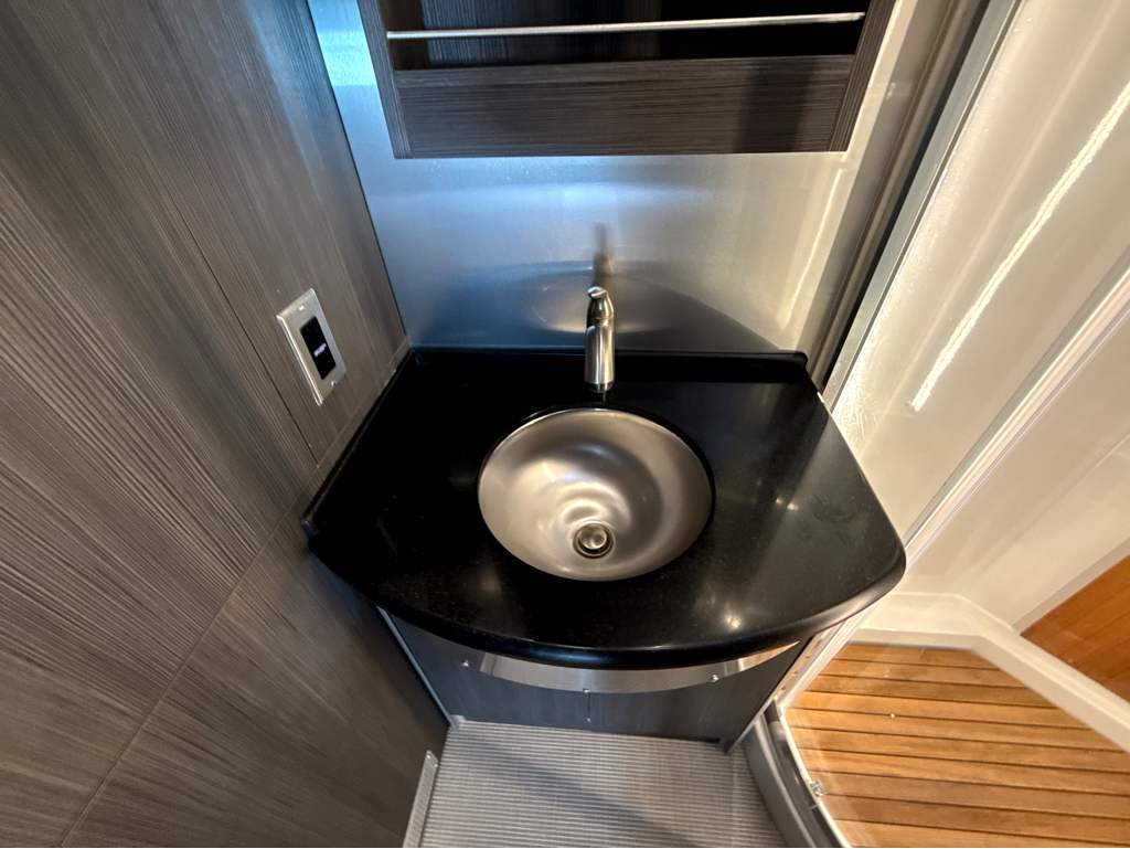 2023 AIRSTREAM ATLAS - Image 24