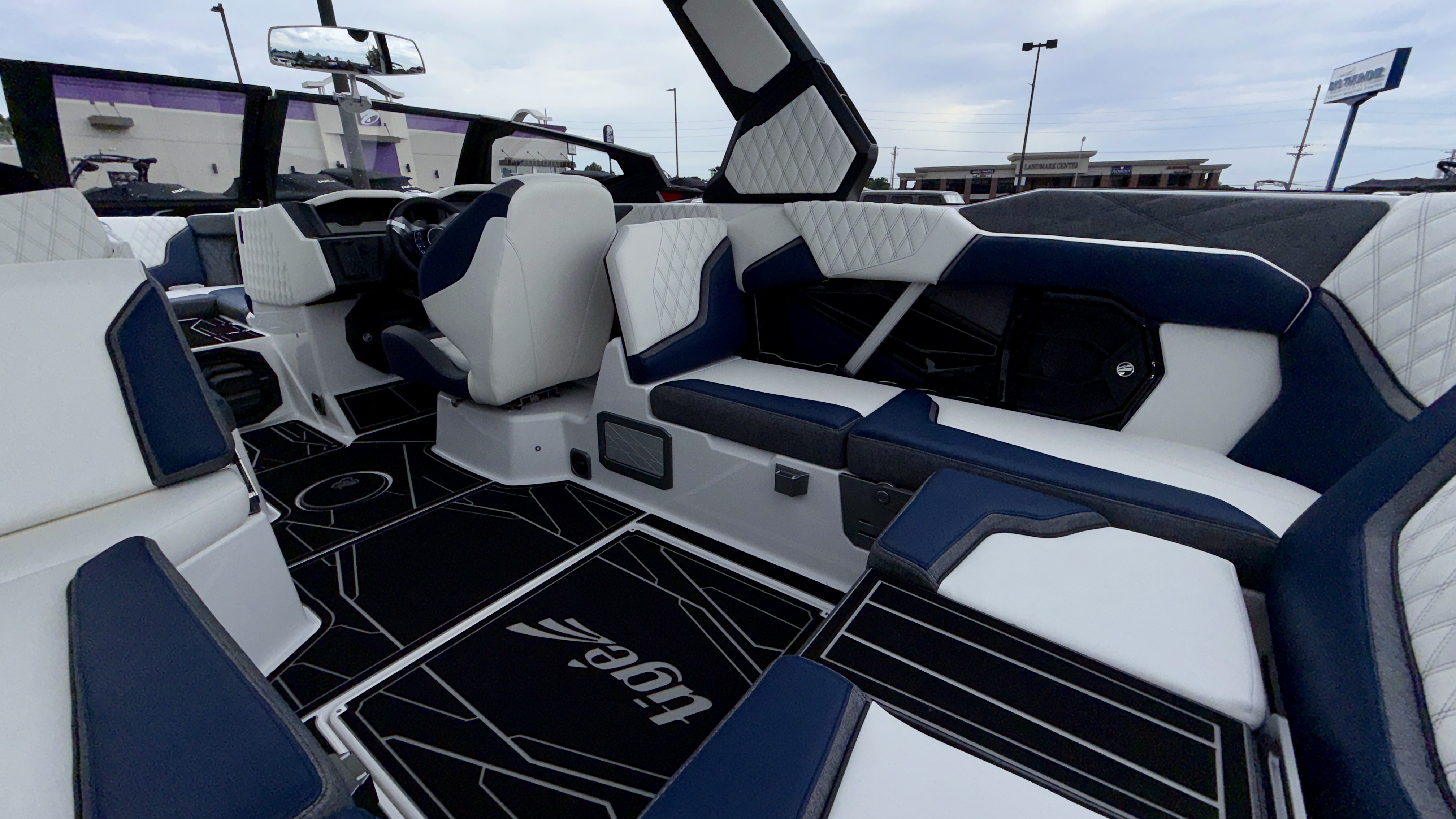 2027 Tigé  24RZX - Image 28