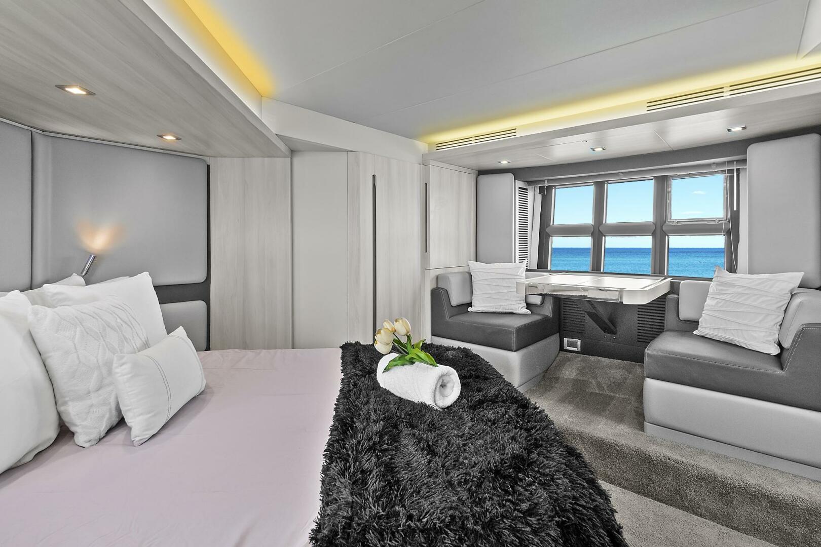 2015 Azimut 55S - Image 17