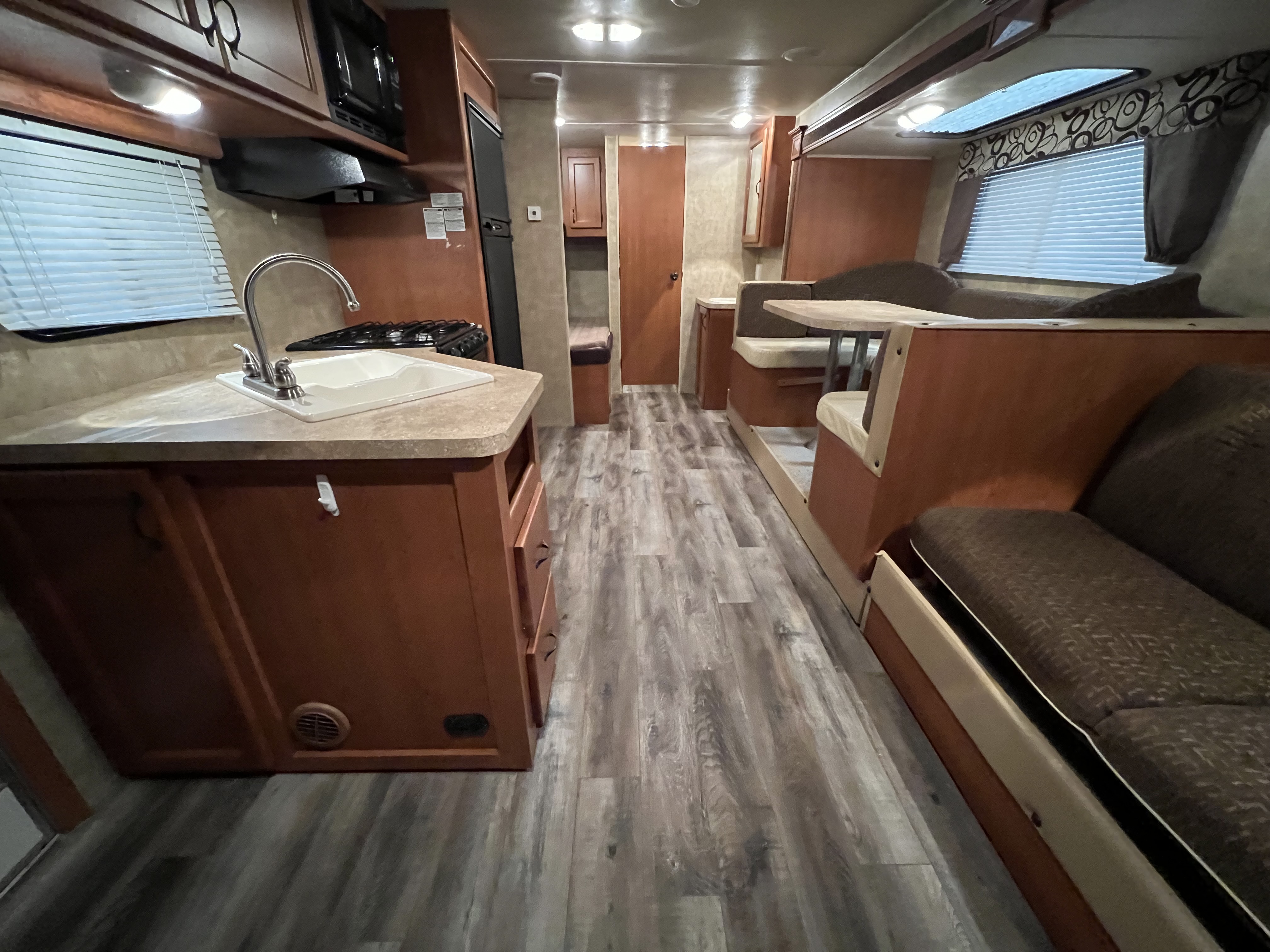 2013 CHEROKEE GREY WOLF 28BHG - Image 11