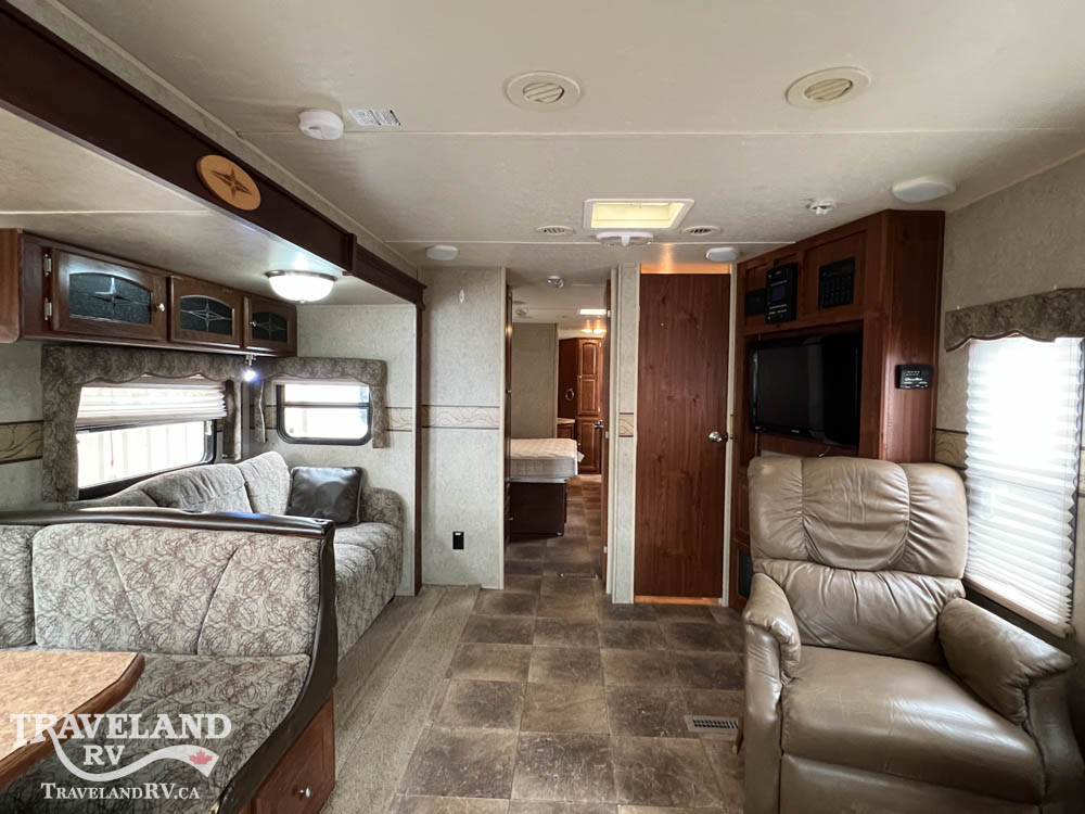 2013 Forest River Rockwood Windjammer 3002W - Image 4