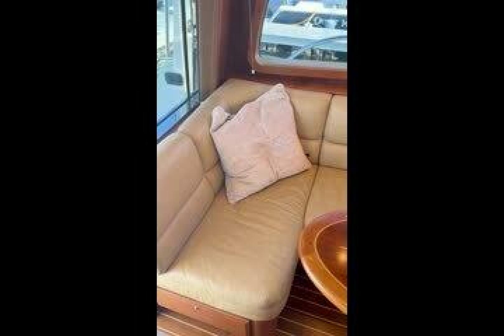 2014 Sabre 42 Salon Express - Image 45