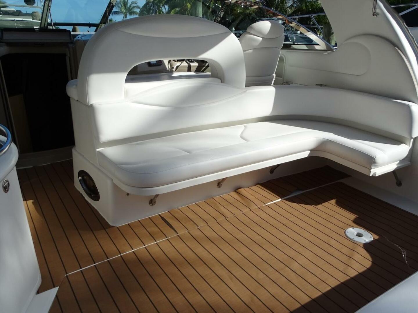 2001 Sea Ray 410 Sundancer - Image 4