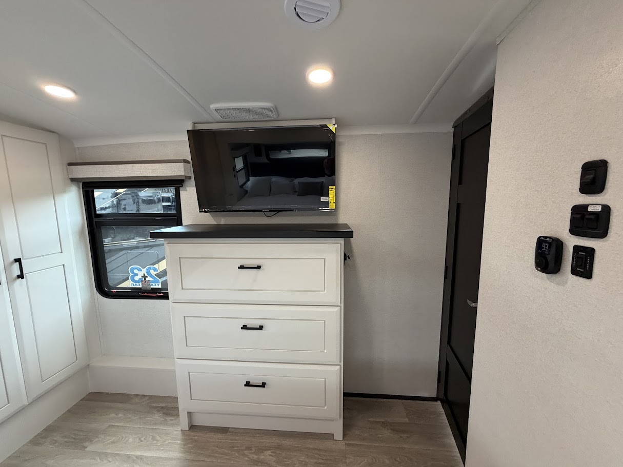 2027 JAYCO PINNACLE 32RLTS - Image 47