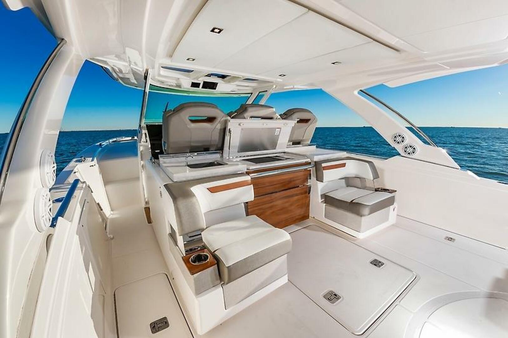 2023 TIARA YACHTS TIARA YACHTS 38 LS Base - Image 14