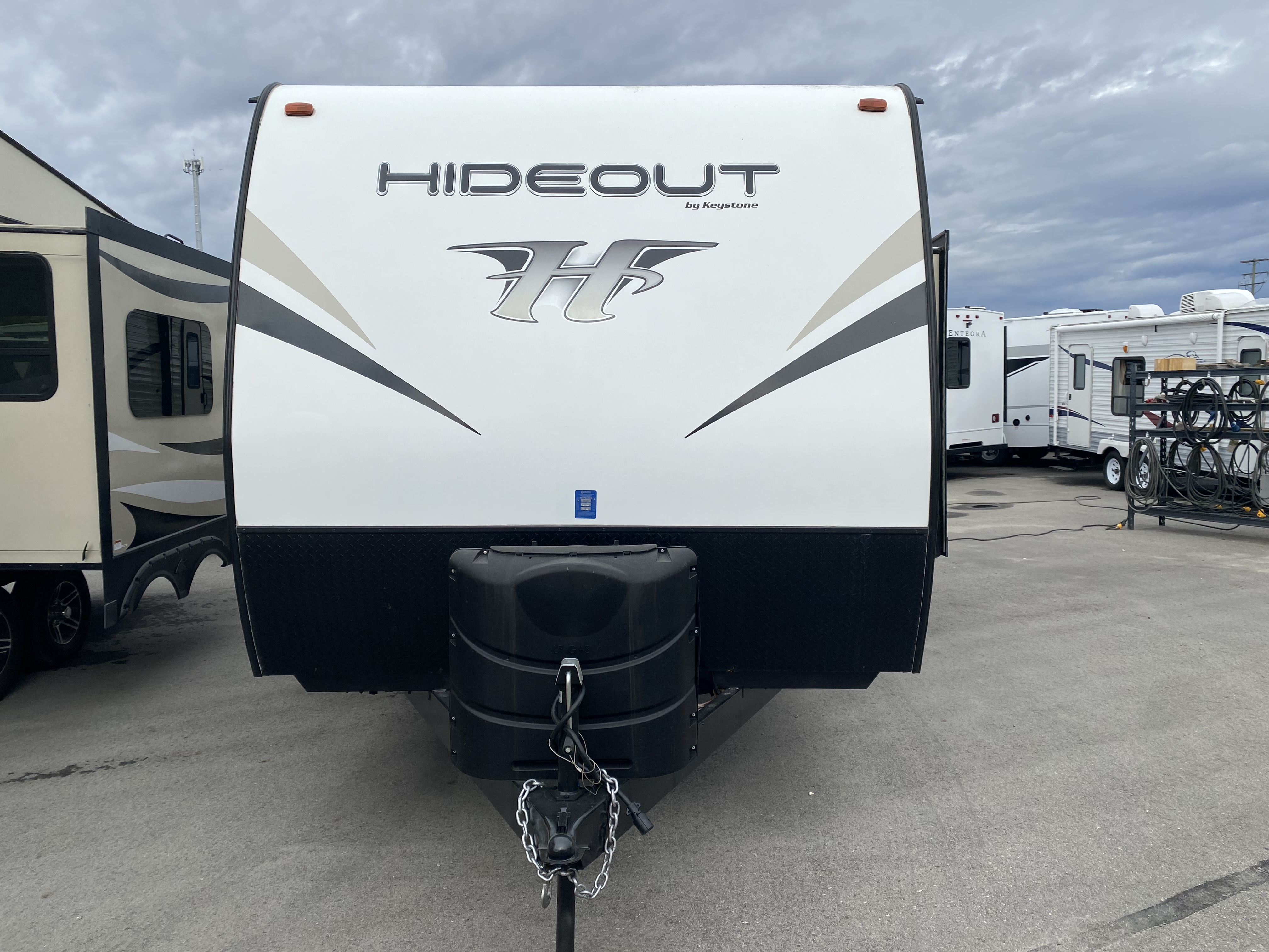 2019 KEYSTONE HIDEOUT 29BHS - Image 4