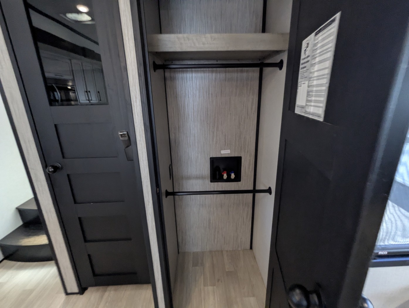 2023 KZ RV Durango Gold G383RLQ - Image 26
