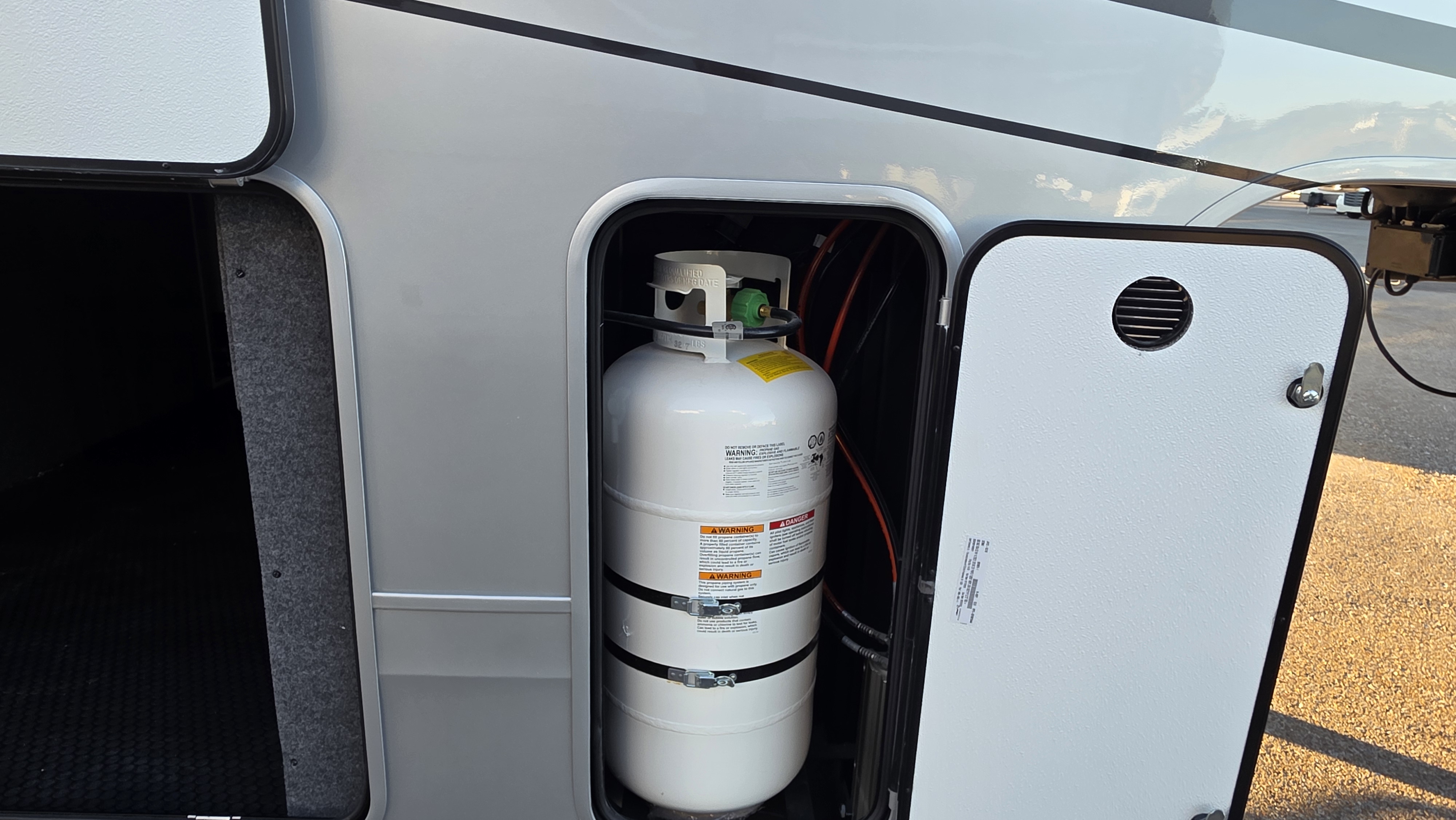 2027 JAYCO PINNACLE 38FBRK - Image 7