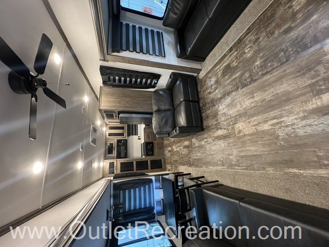 2022 Forest River Sabre 37FBT - Image 5