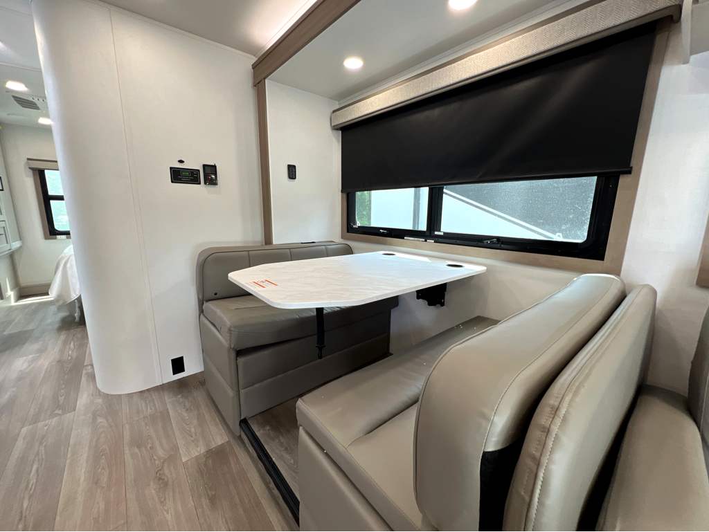2027 JAYCO GREYHAWK 29MV - Image 9