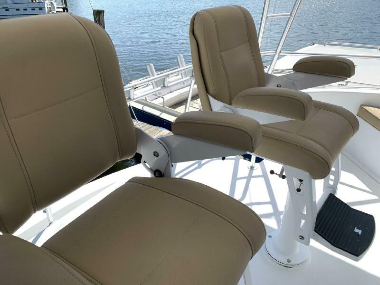 2000 Viking 50 Convertible Sportfish - Image 46