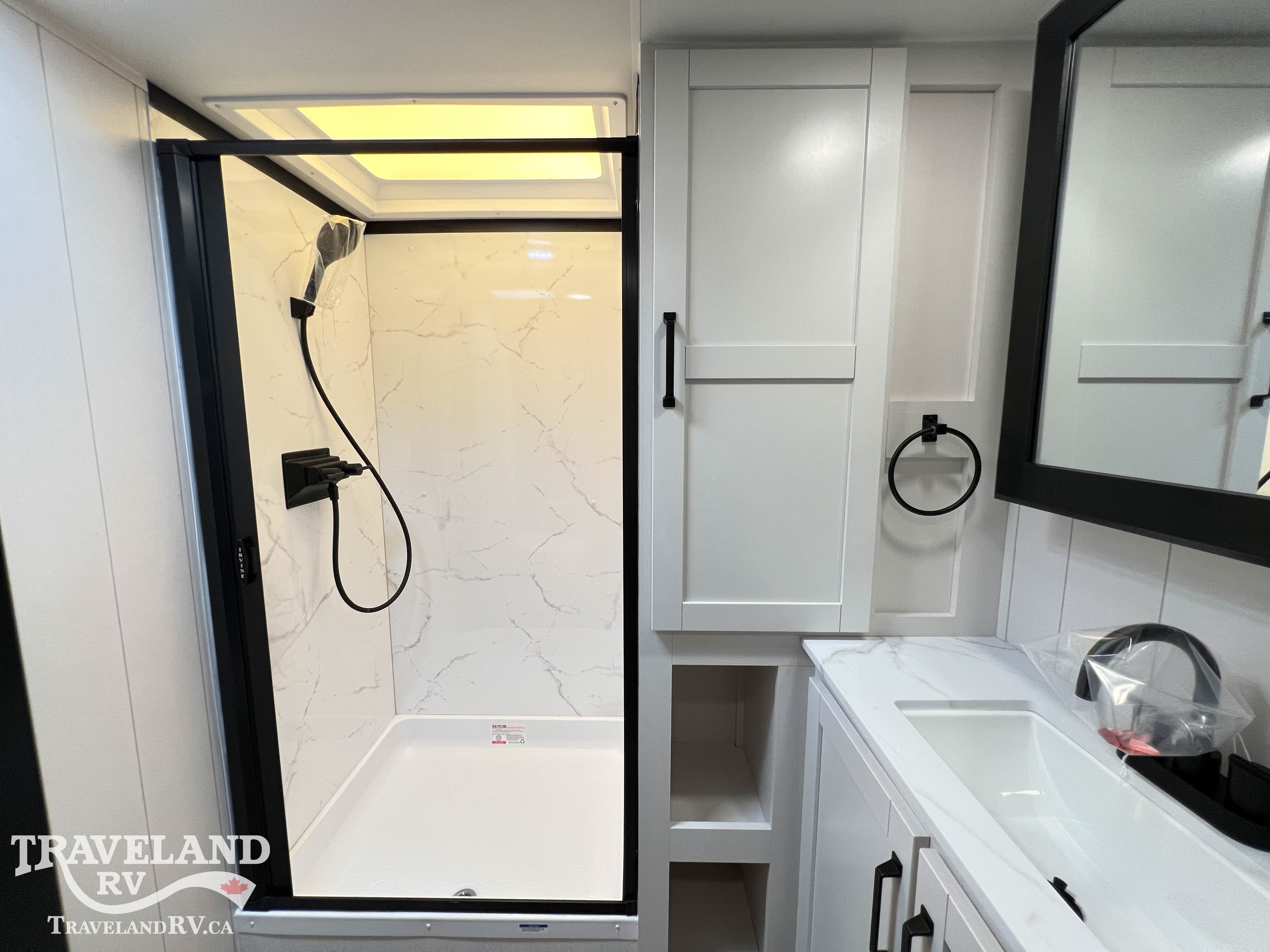 2027 Highland Ridge Roamer Light Duty 28DBSS - Image 29