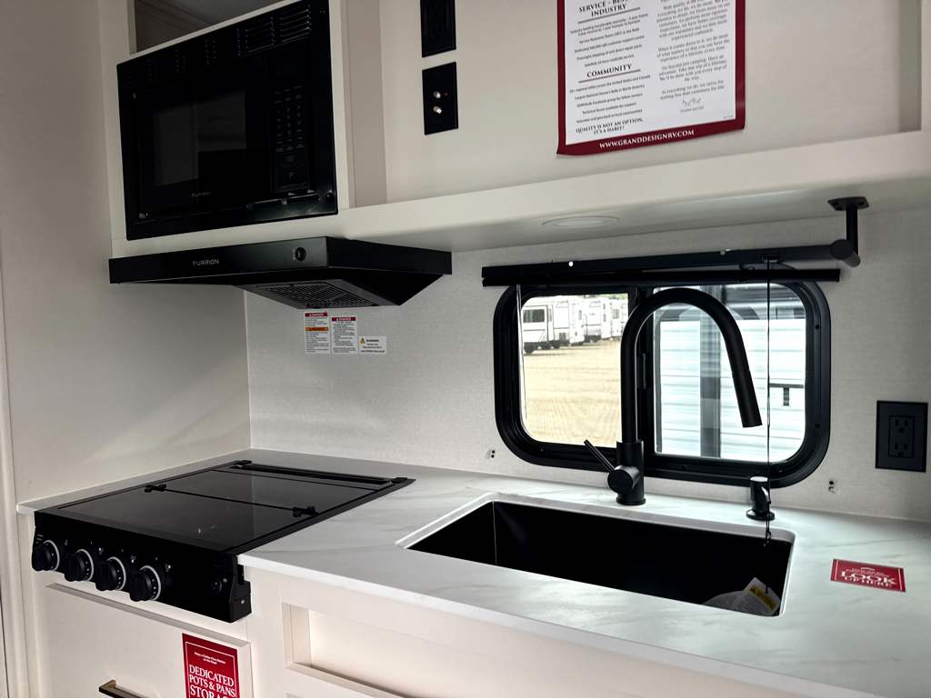 2027 GRAND DESIGN TRANSCEND 19BHX - Image 18