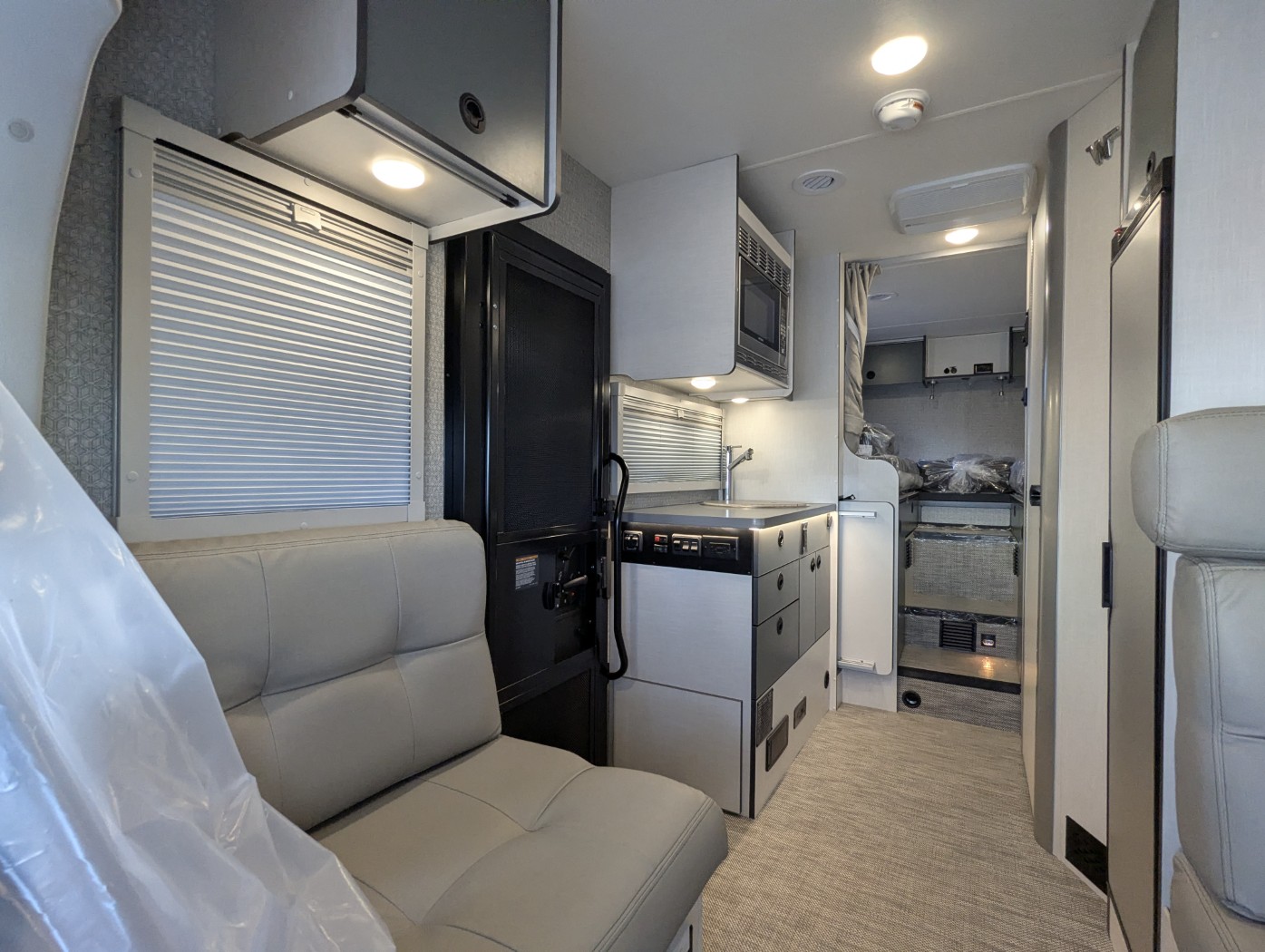 2026 Winnebago EKKO Sprinter 23B AWD - ATH EDITION - Image 16