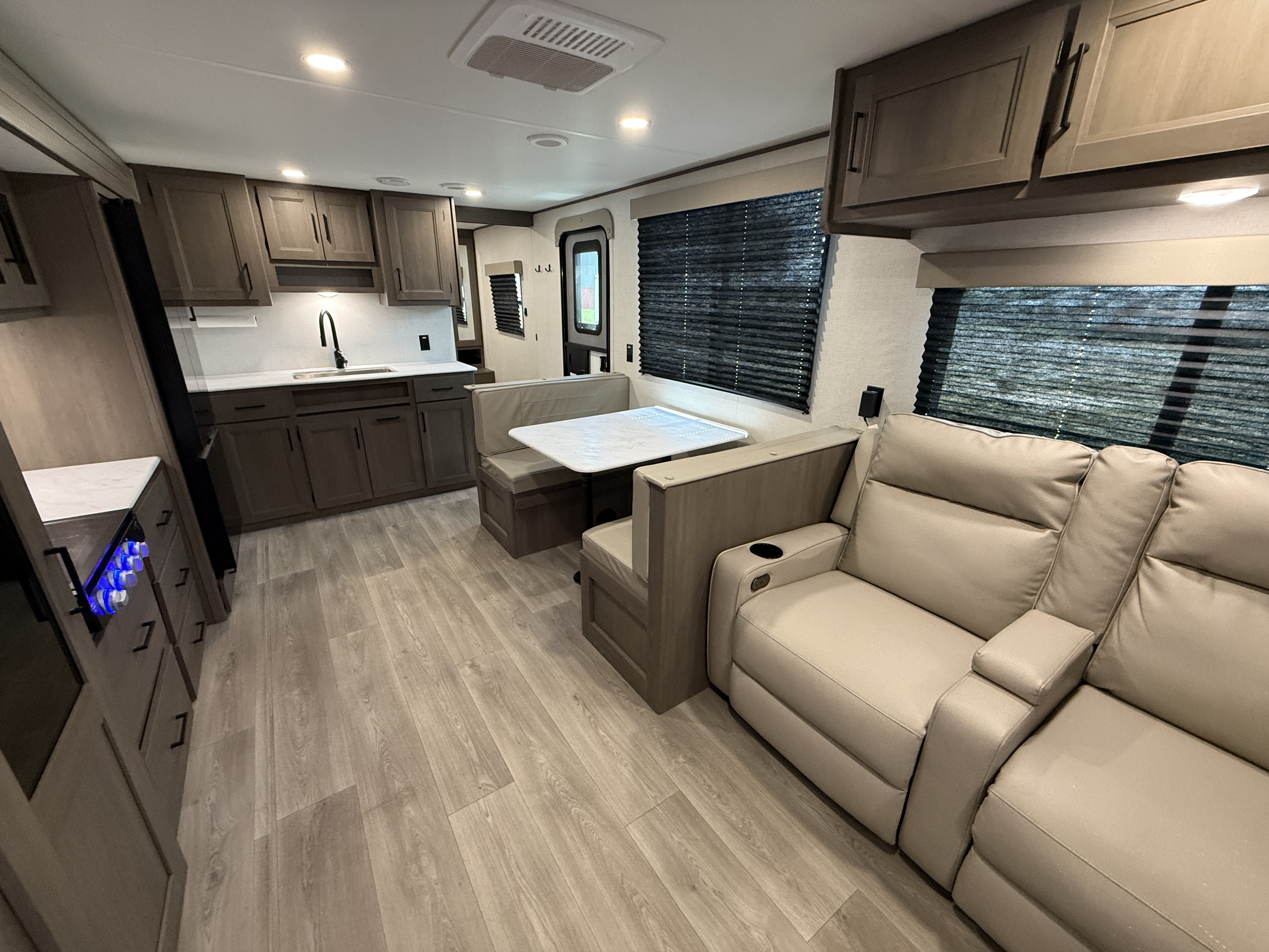 2025 Grand Design Transcend XPLOR 26RBX - Image 11