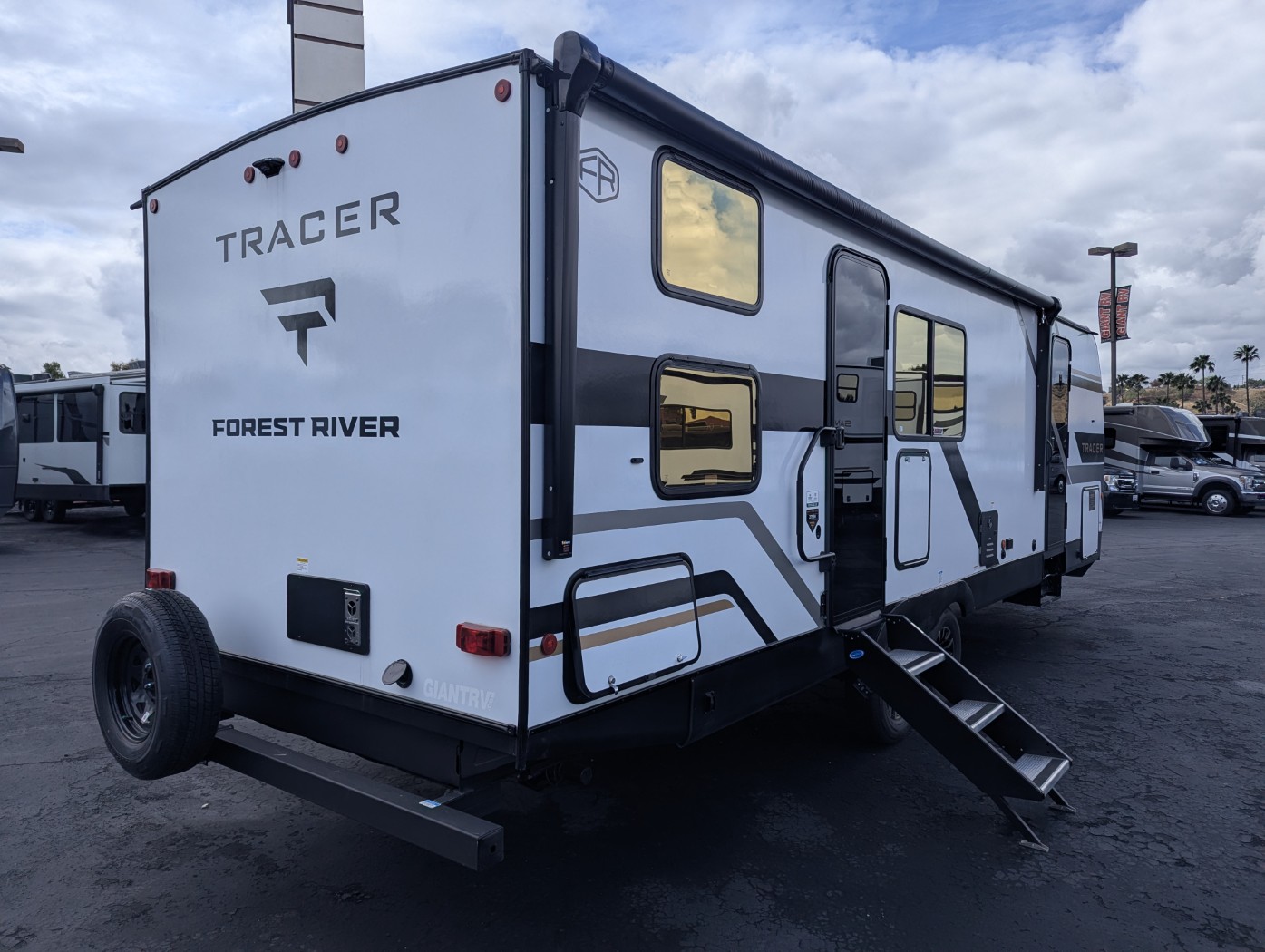 2026 Prime Time Tracer 275BH - Image 5