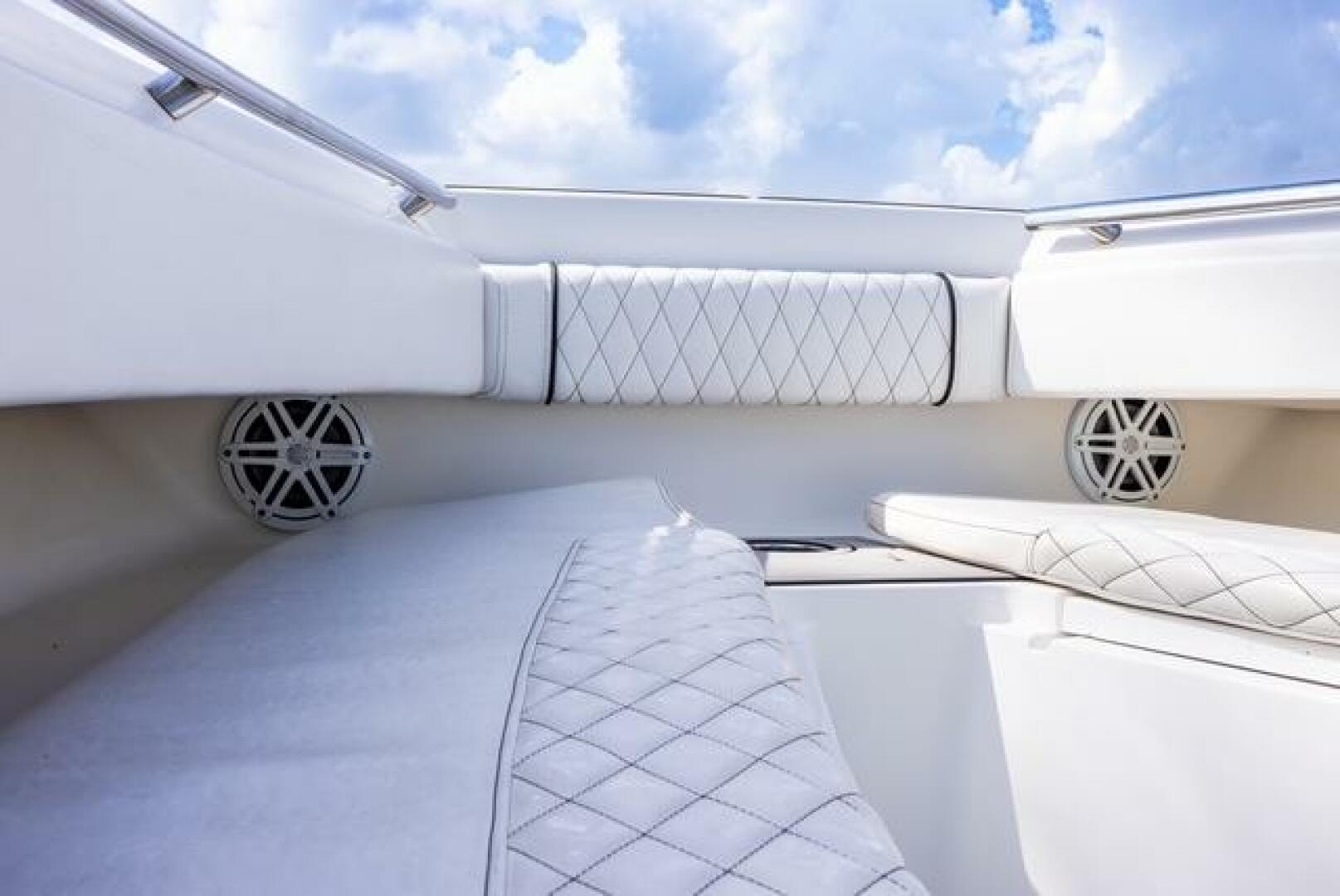 2007 Spectre 37 Center Console - Image 28