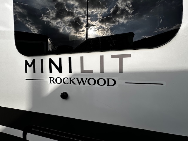 2026 ROCKWOOD MINI LITE 2509S - Image 5
