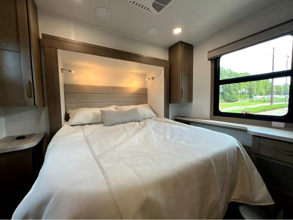 2027 JAYCO GREYHAWK 30Z - Image 21