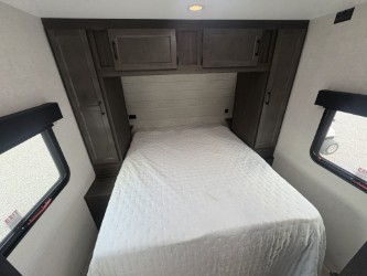 2026 VENTURE RV SPORTTREK STINGER 232VRL - Image 11