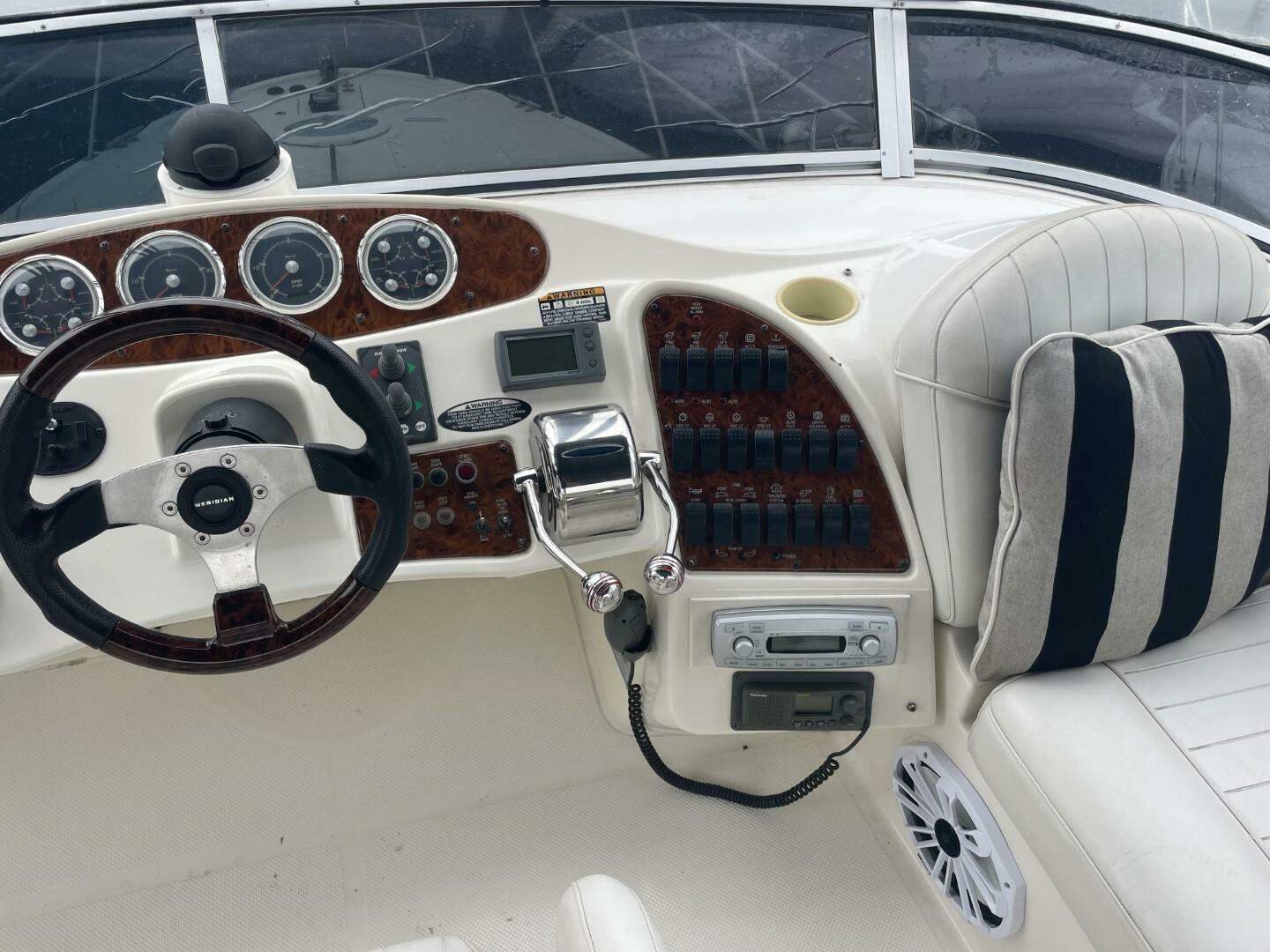 2004 Meridian 459 Motoryacht - Image 26