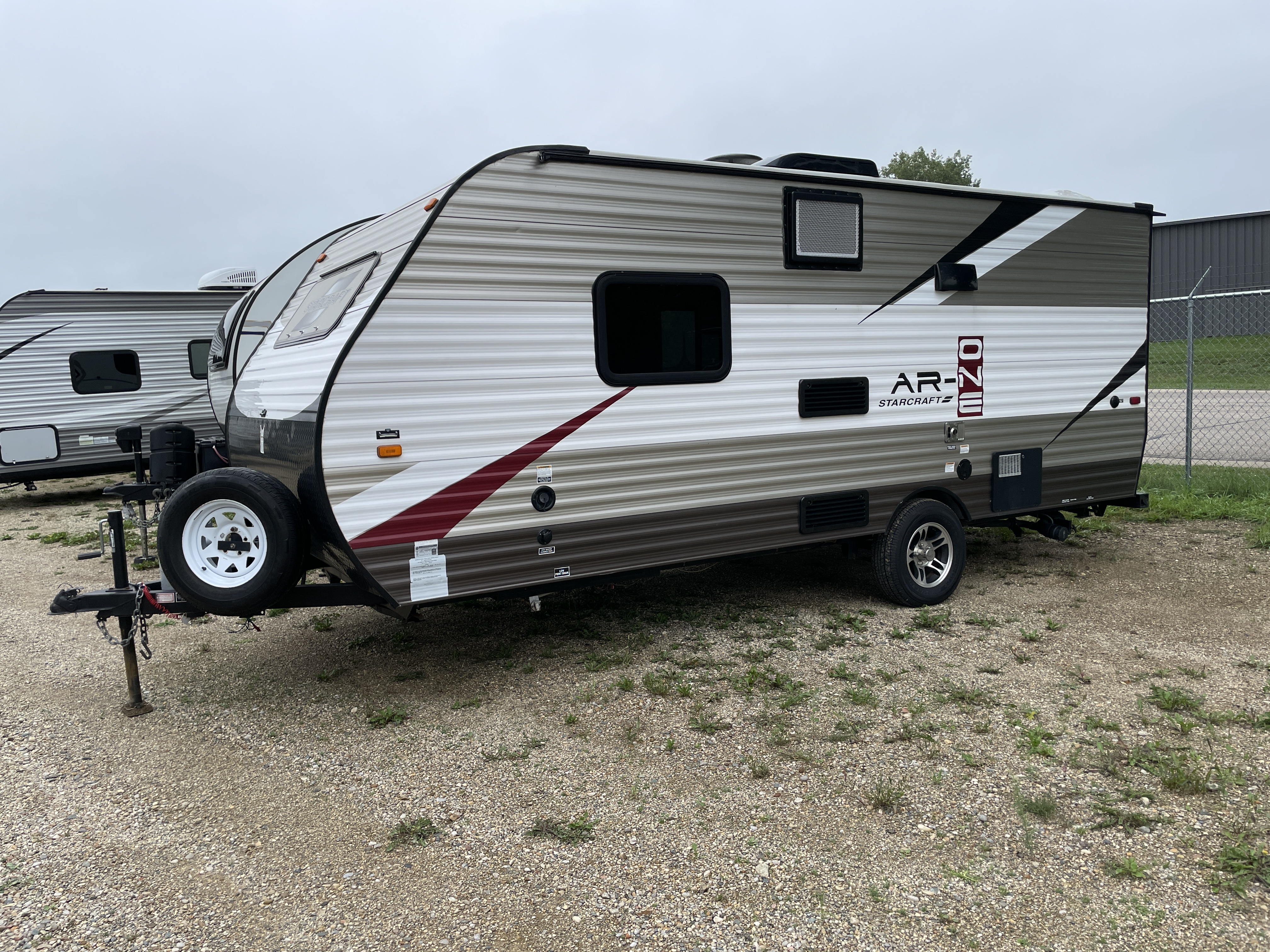 2016 Starcraft AR-ONE 18QB - Image 5