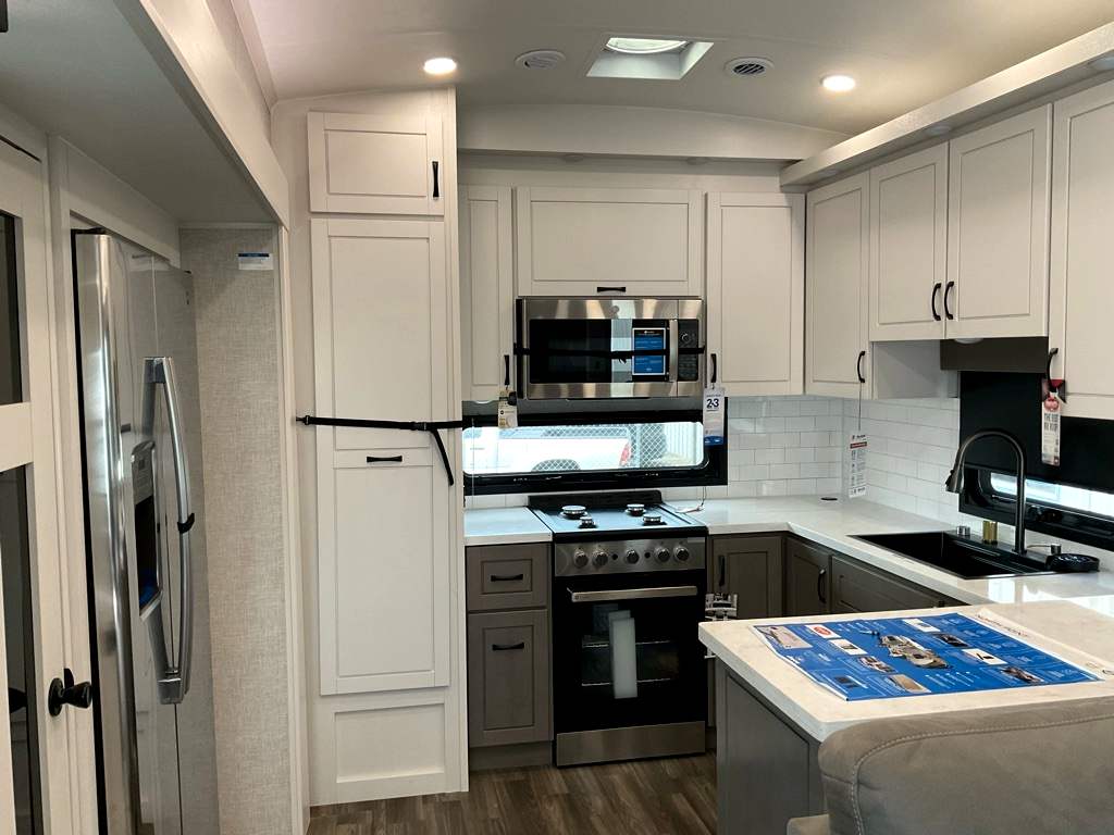 2025 JAYCO NORTH POINT 365 RKTS - Image 7