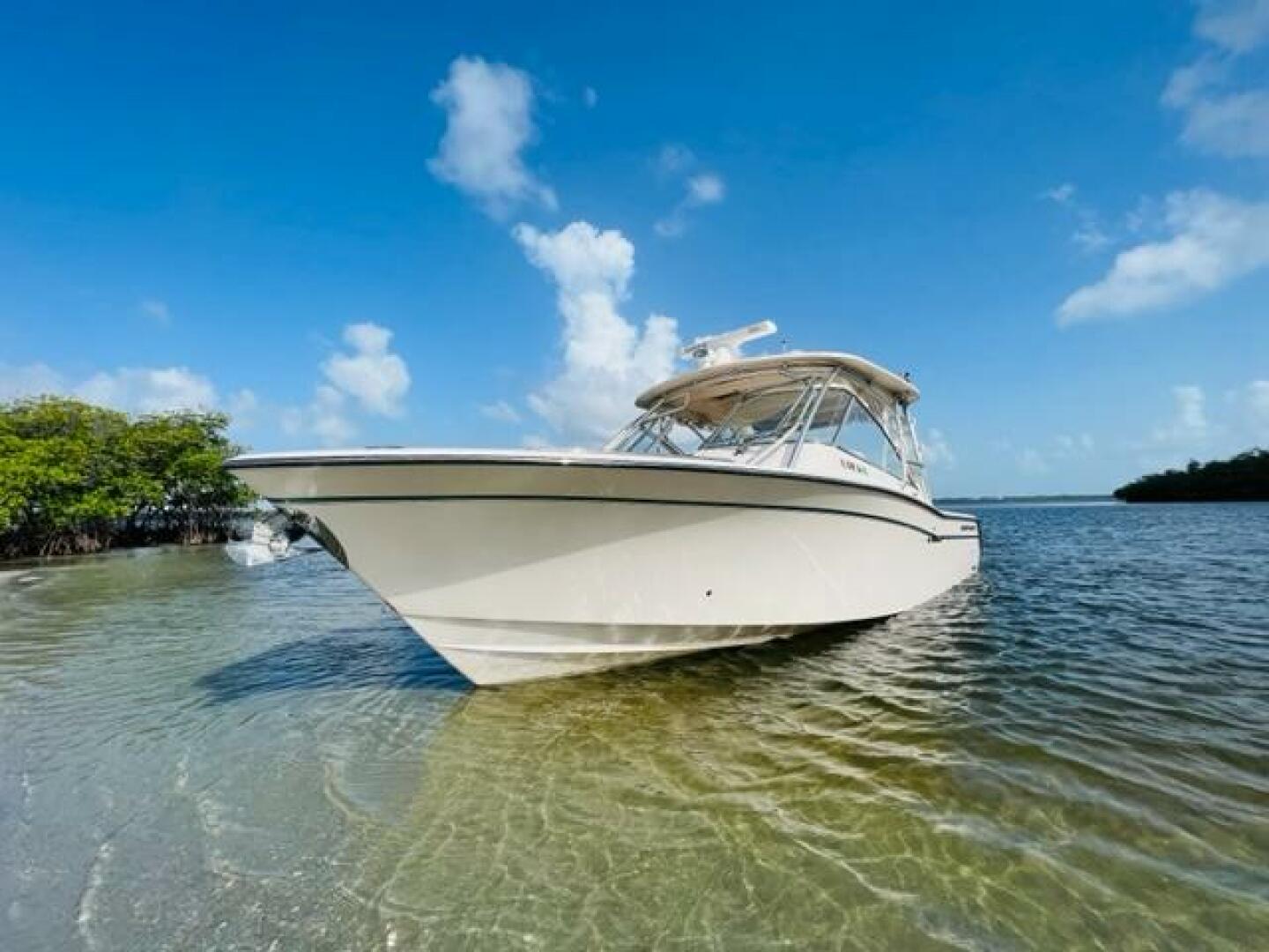 2014 Grady-White Freedom 335 - Image 4