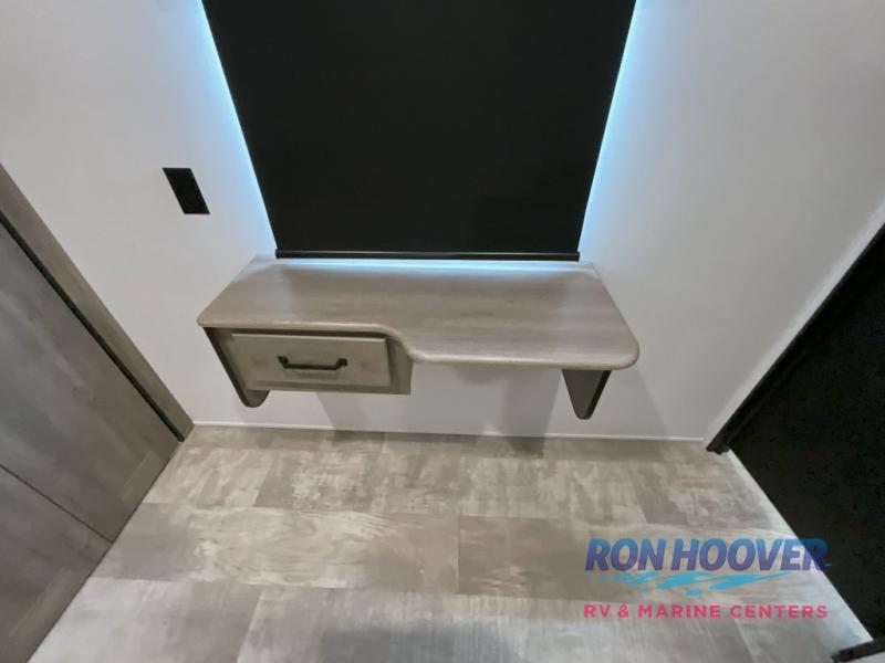 2026 PALOMINO 429LFT - Image 35
