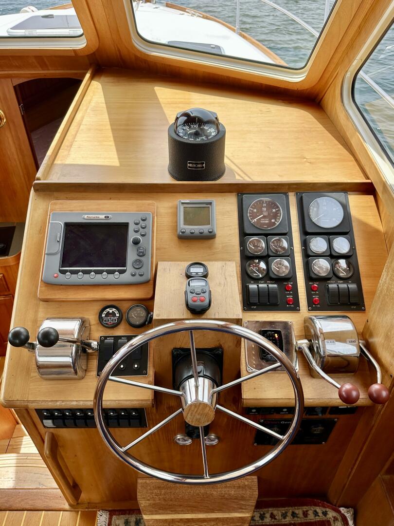 2002 Sabreline 36 Flybridge - Image 15