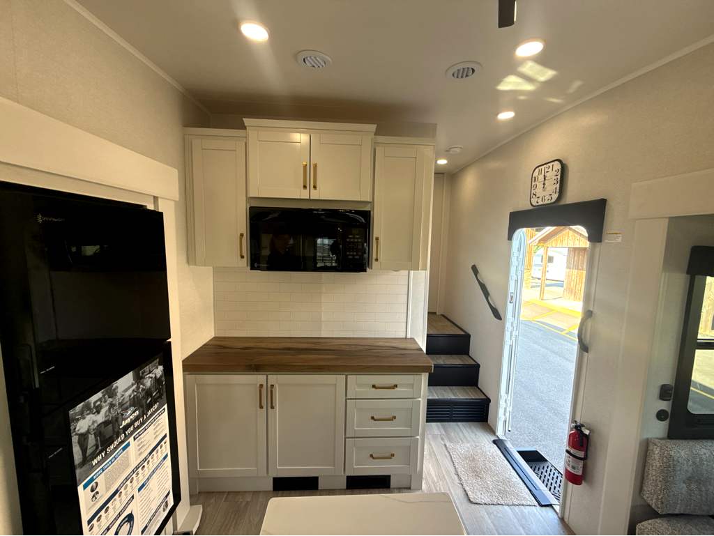 2027 JAYCO EAGLE 29RLC - Image 16