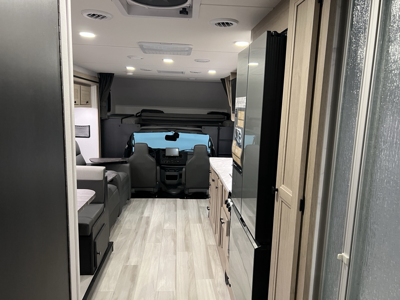 2026 Forest River Sunseeker 3010DSF - Image 22
