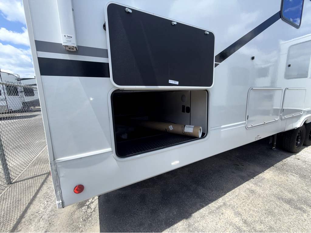 2026 FOREST RIVER ARCTIC WOLF 3950 SUITE - Image 3
