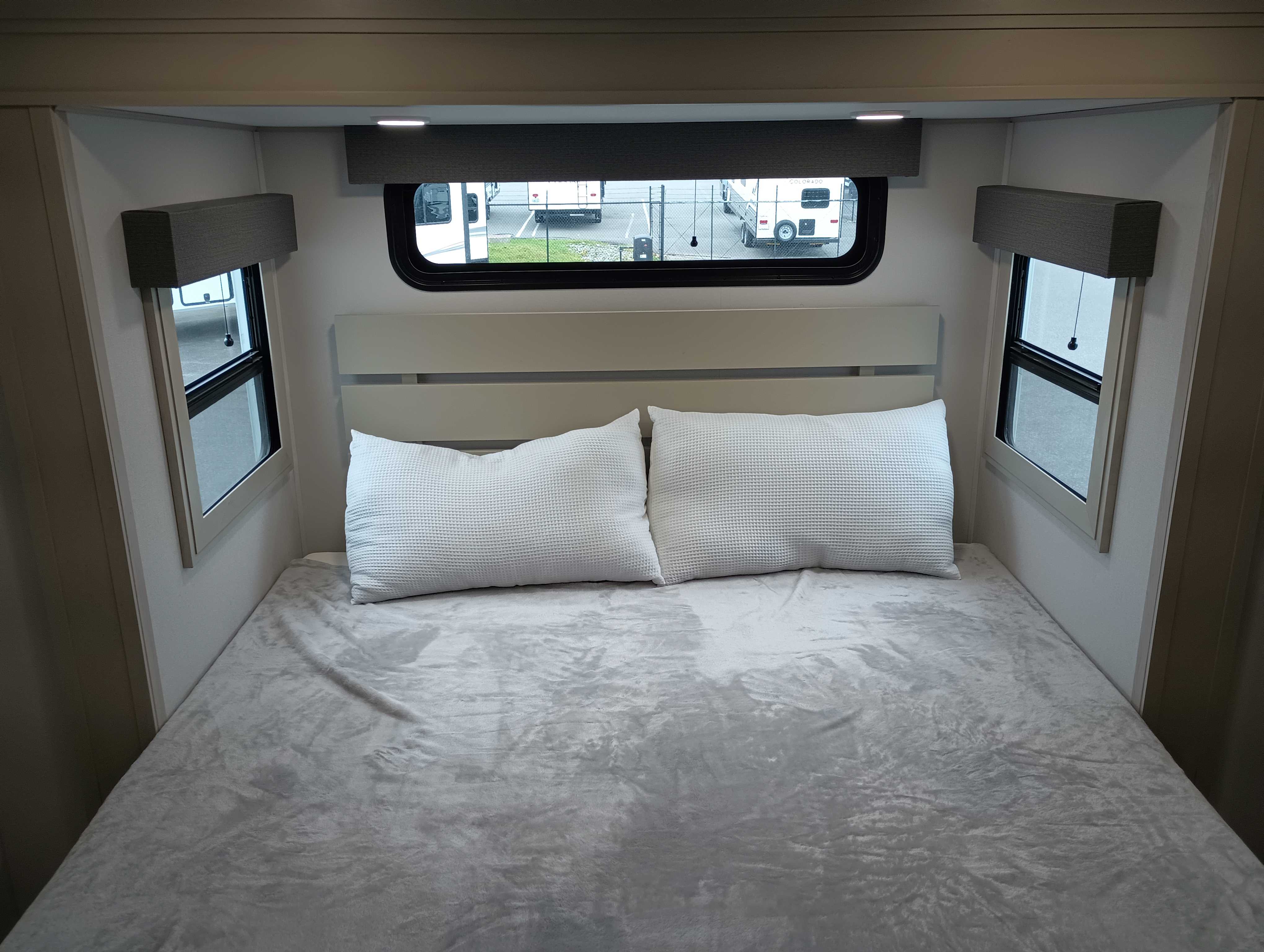 2025 Grand Design Solitude 390RK - Image 23