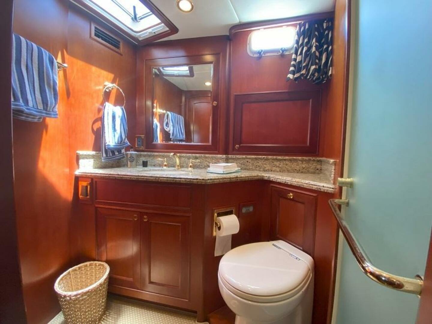 2005 Offshore Yachts - Image 28
