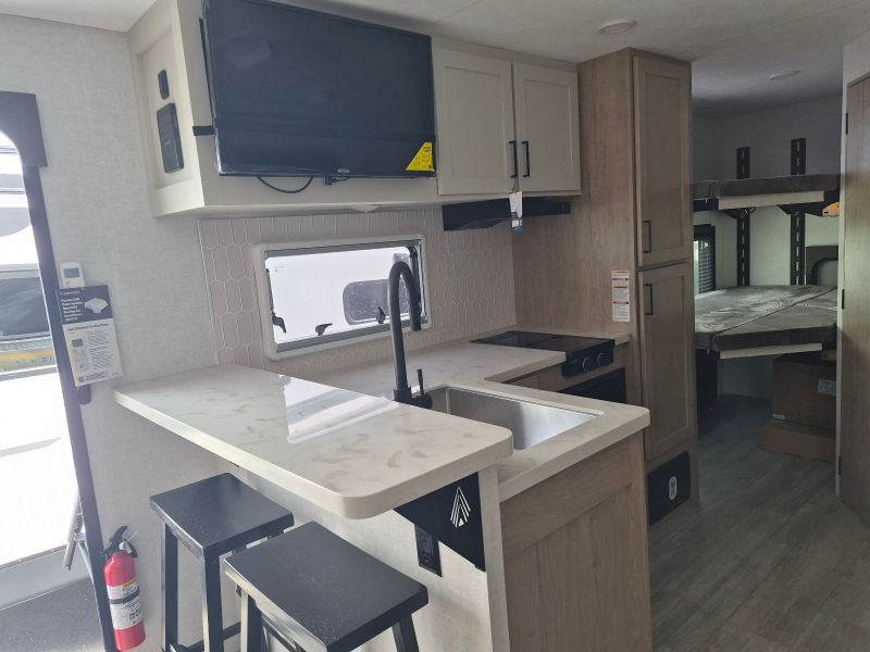 2027 Ember RV Touring Edition 2200ETL - Image 7