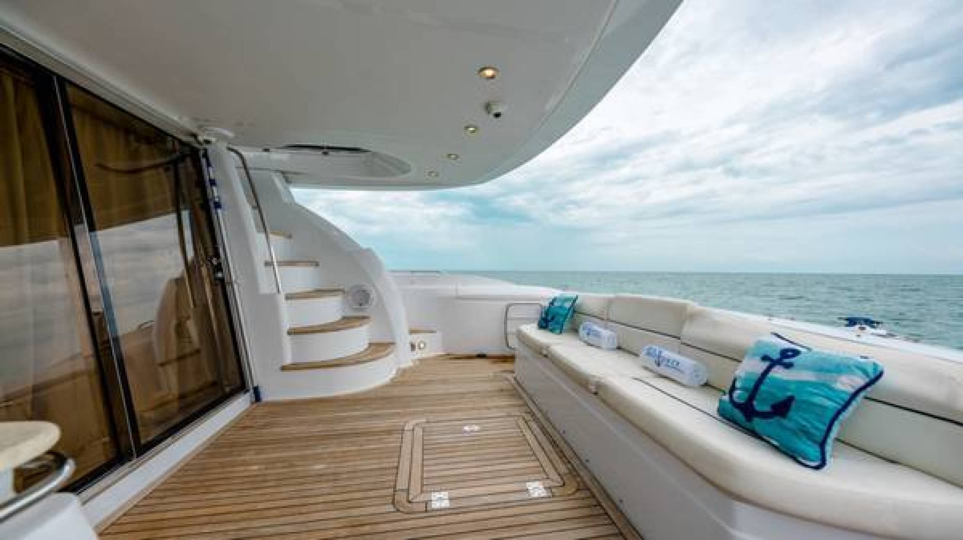 2004 Sunseeker Manhattan - Image 7