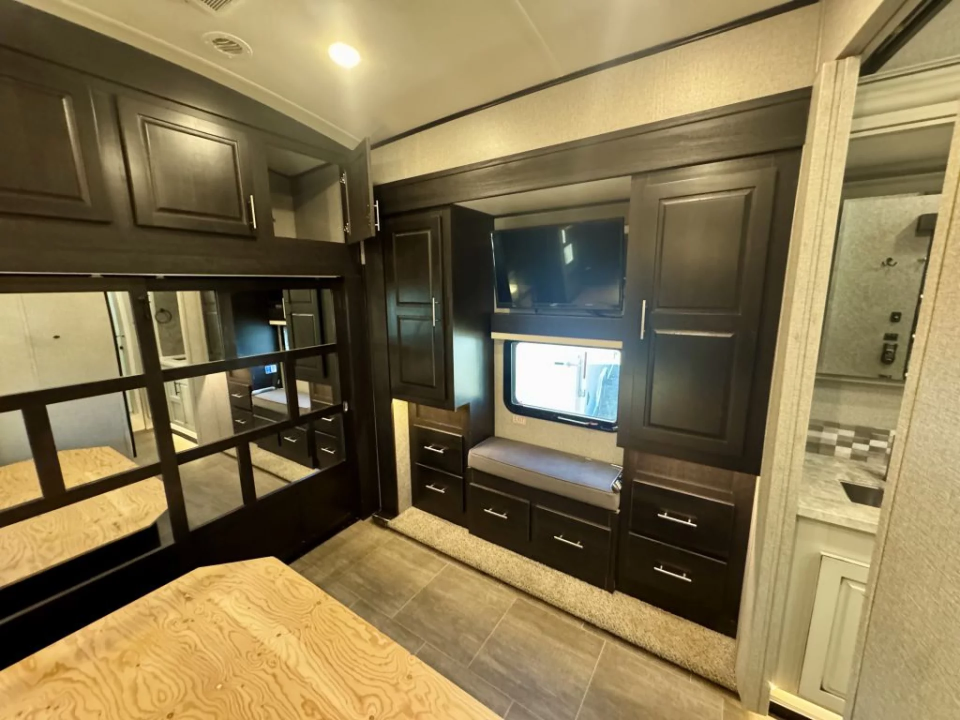 2020 JAYCO NORTH POINT 381FLWS - Image 12