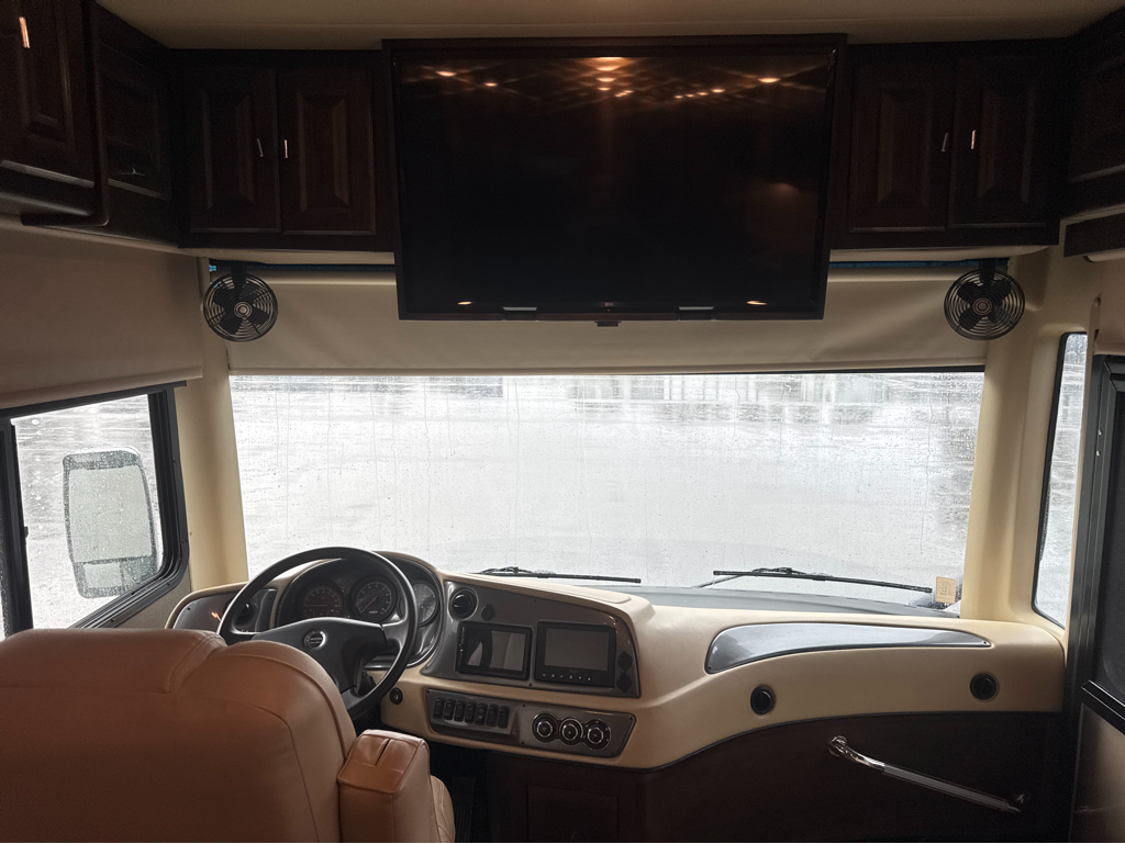 2018 TIFFIN ALLEGRO RED 33AA - Image 7