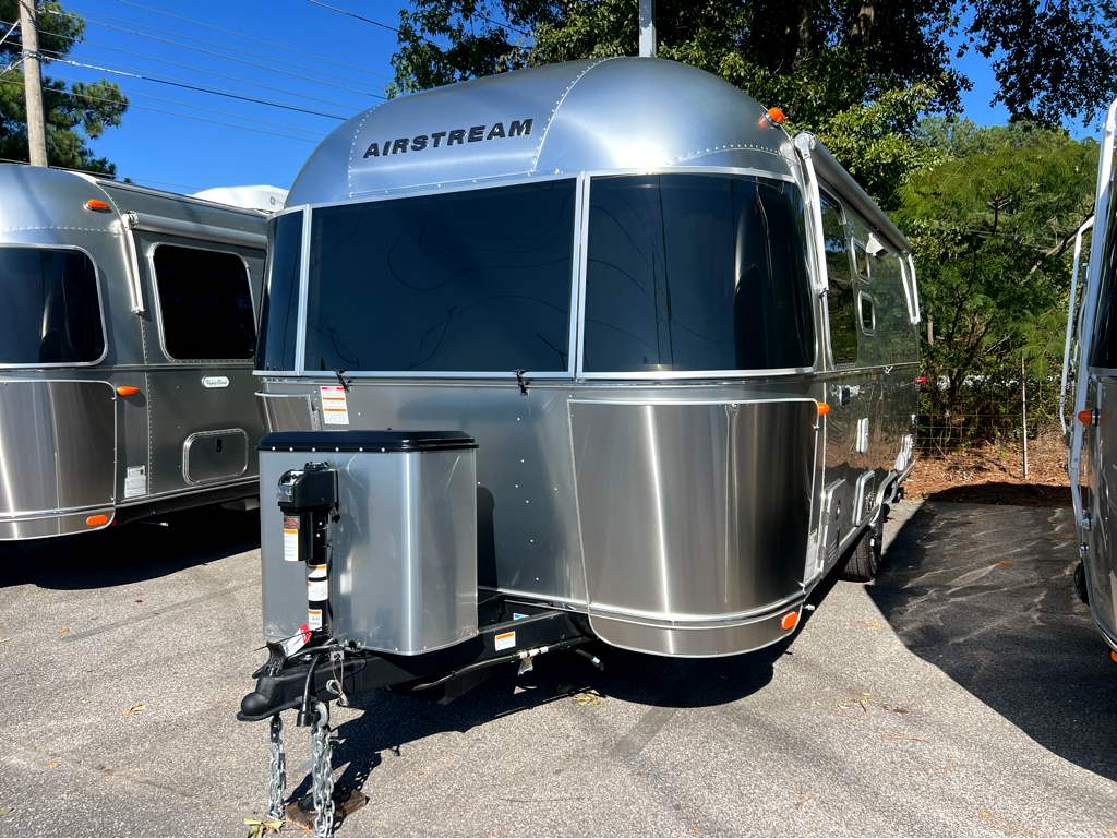 2027 AIRSTREAM CARAVEL 22FB - Image 2