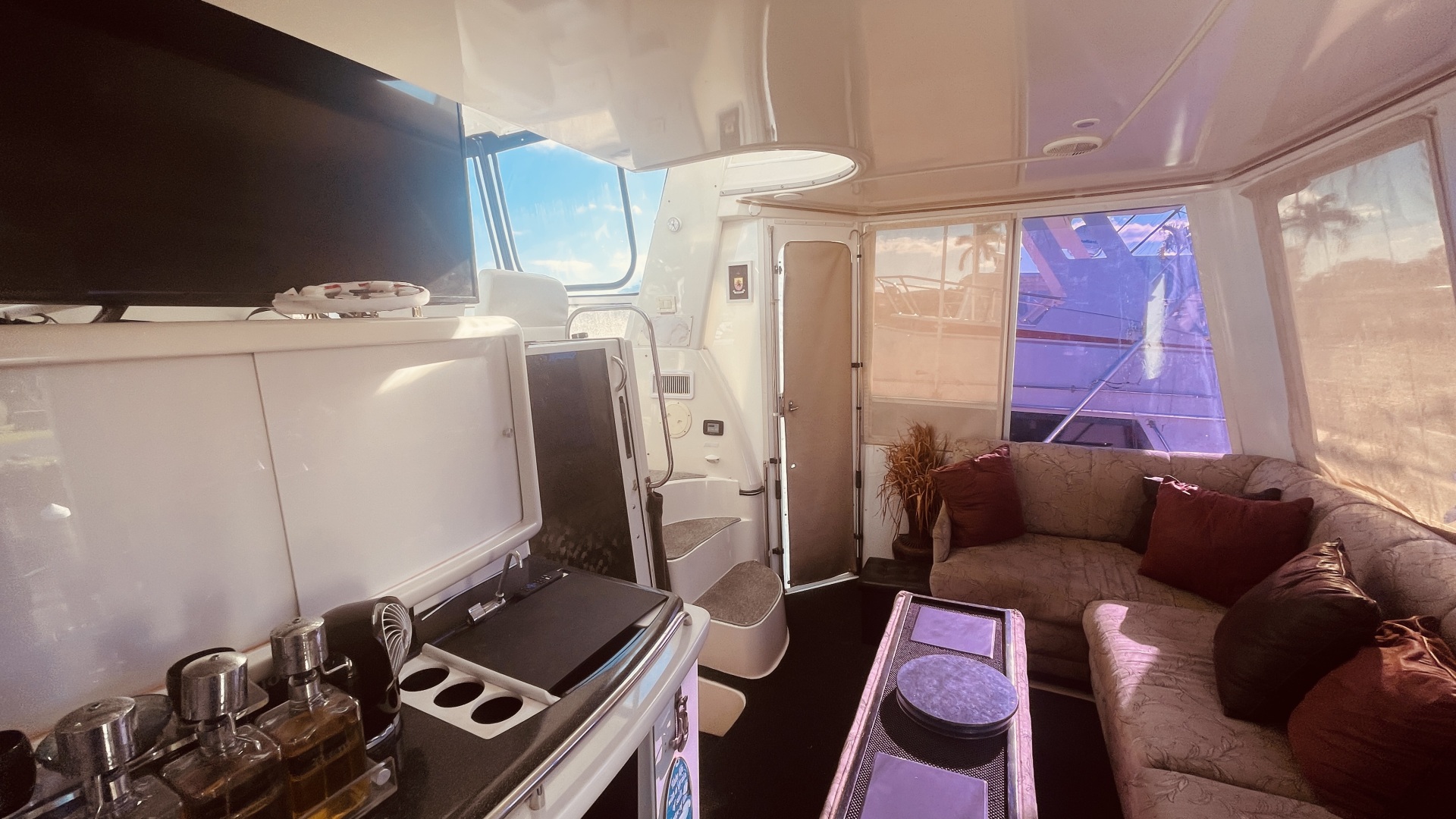 1997 CARVER YACHTS 500 COCKPIT MY - Image 47
